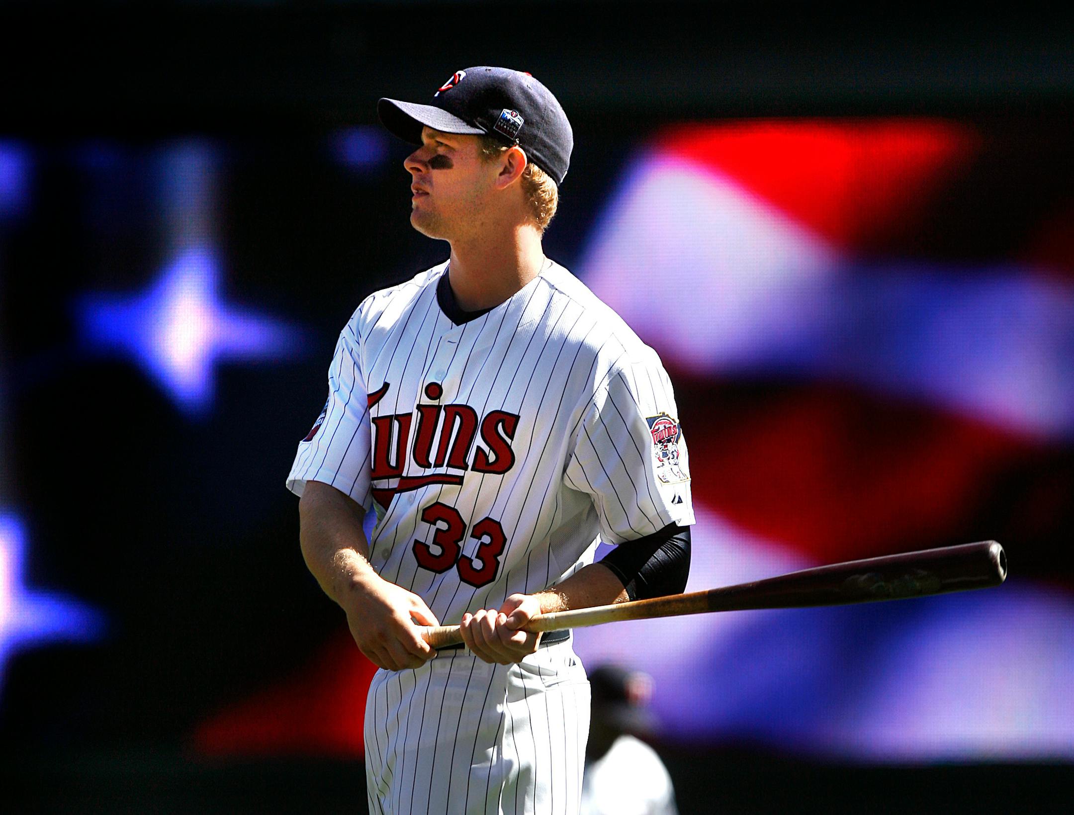 Justin Morneau's mind — and back— have been put more at ease by Jim Thome's arrival in the Twins' clubhouse.