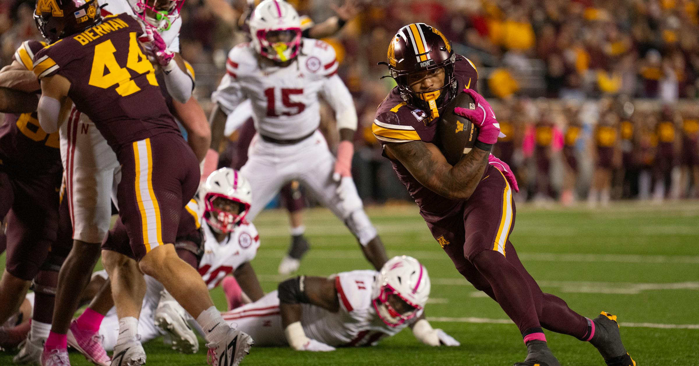 Can Gophers football team finally win a road game?