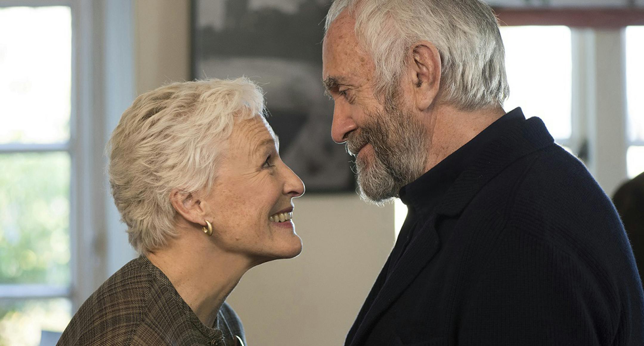 Glenn Close and Jonathan Pryce in "The Wife." (Graeme Hunter Pictures) ORG XMIT: 1238446