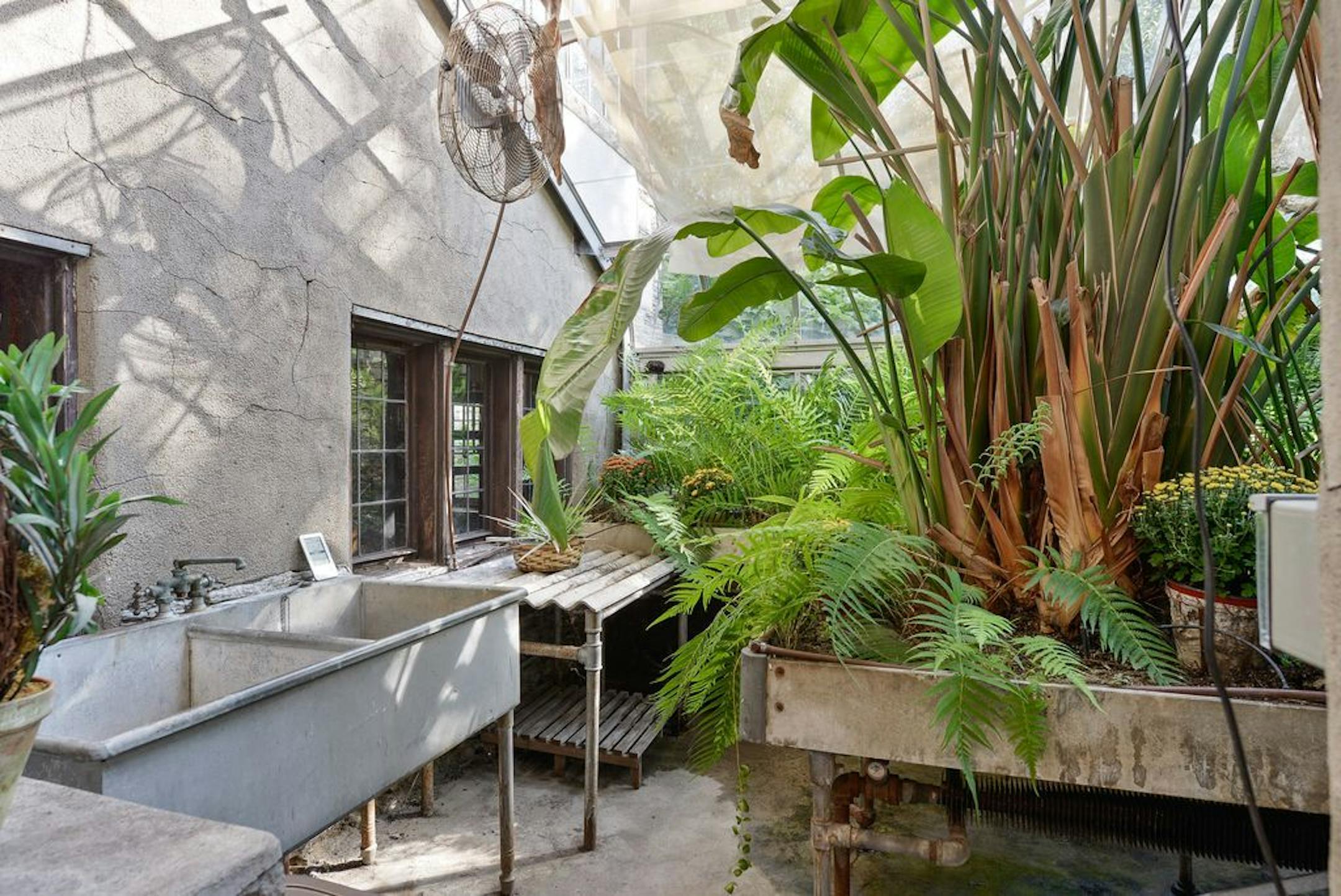 There's an attached professional-quality greenhouse, with lighting and heating.