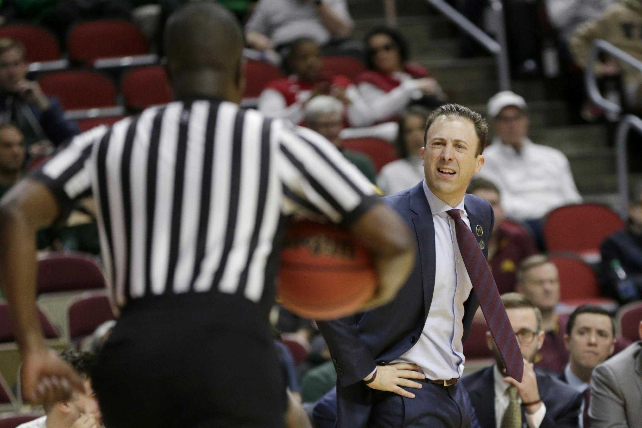 Minnesota coach Richard Pitino questions a call during the first half of a first round men's college basketball game against Louisville in the NCAA Tournament, in Des Moines, Iowa, Thursday, March 21, 2019.