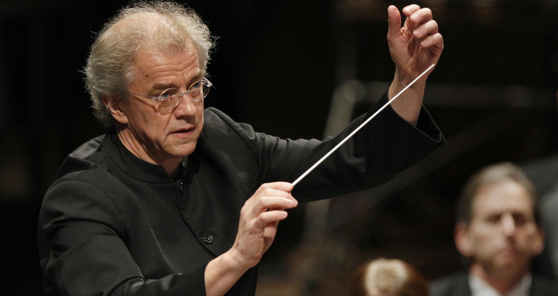 Vänskä is to lead the orchestra in concert March 27 to March 29.