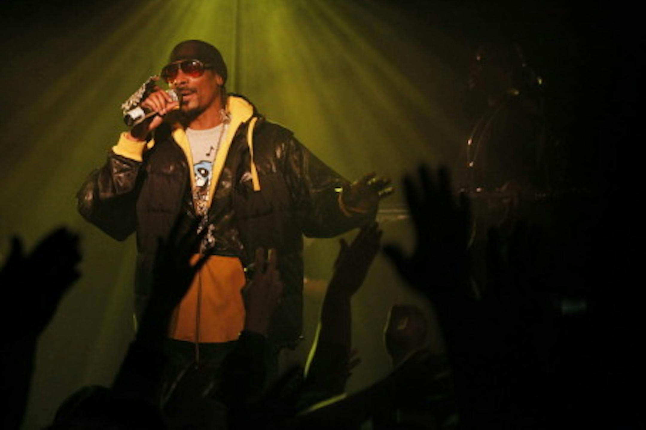 Snoop Dogg before he took it all off last night at the Cabooze. / By Richard Tsong-Taatarii, Star Tribune
