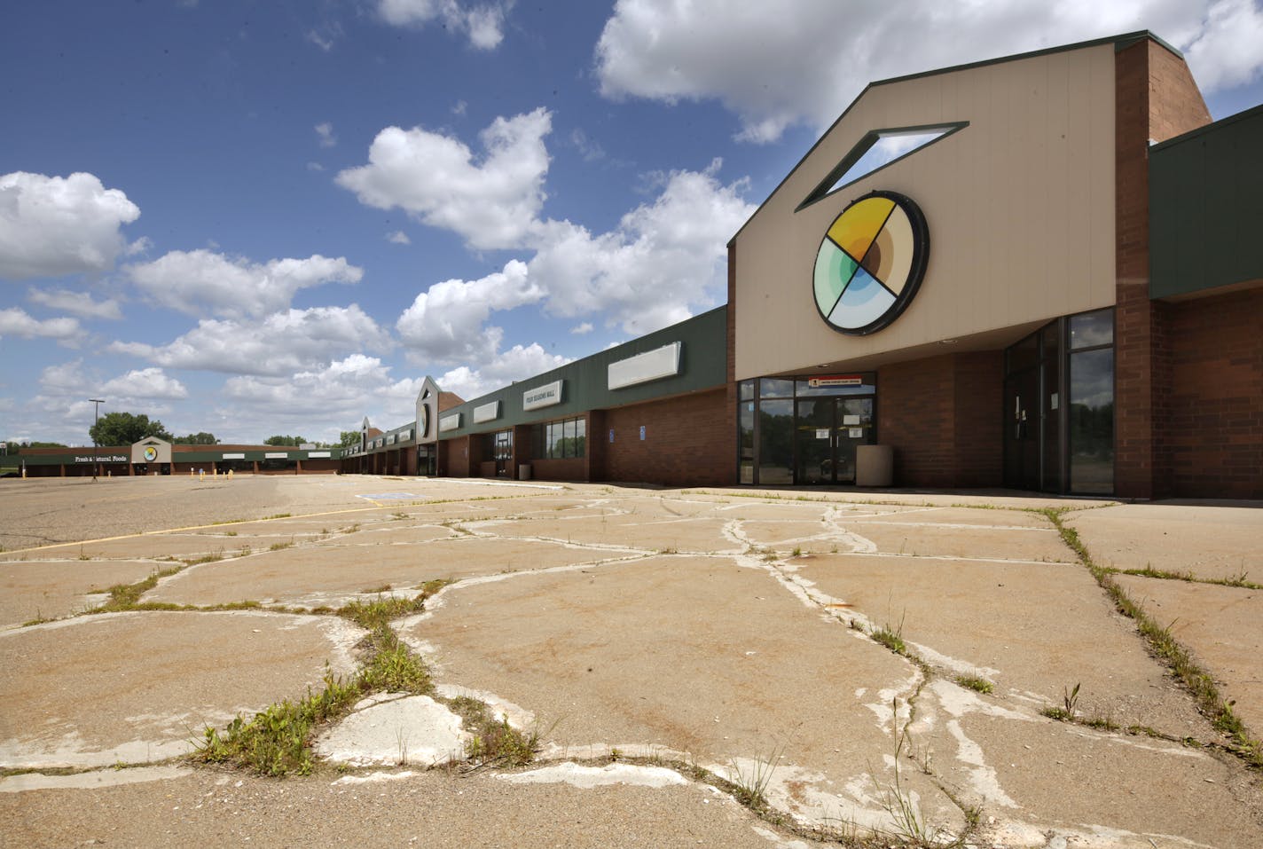 Walmart purchased Four Seasons Mall in Plymouth in 2010 but has not presented any plans to develop the depressing, nearly vacant property. Plymouth, MN. June 17, 2013. ] JOELKOYAMA&#x201a;&#xc4;&#xa2;joel koyama@startribune.com