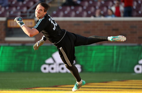 Minnesota United goalkeeper Bobby Shuttleworth (33) warmed up prior to Saturday's MLS game between the Minnesota United and the Real Salt Lake. ] ANTH