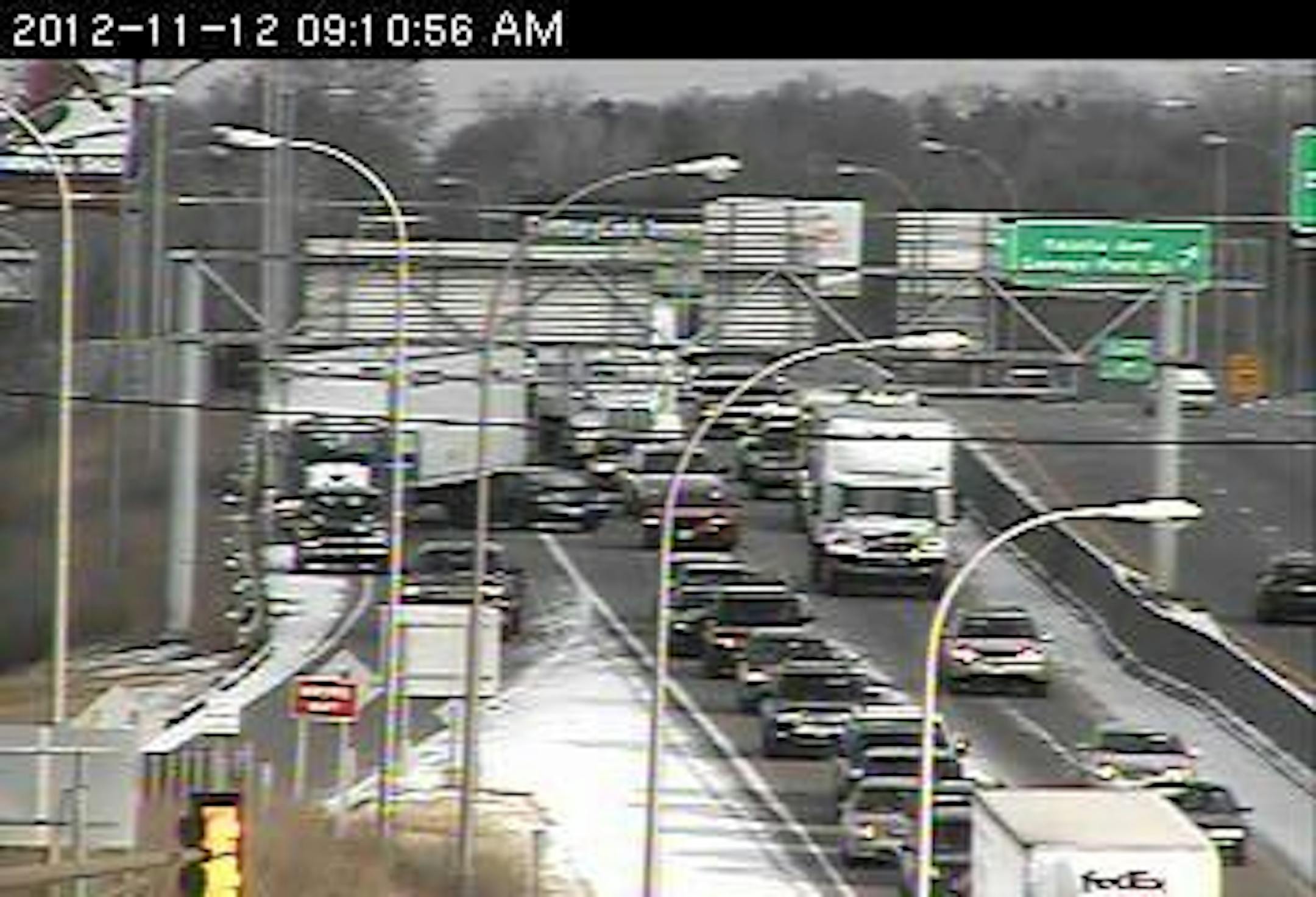 A multi-vehicle crash is blocking southbound lanes of Hwy. 280 at University Av.