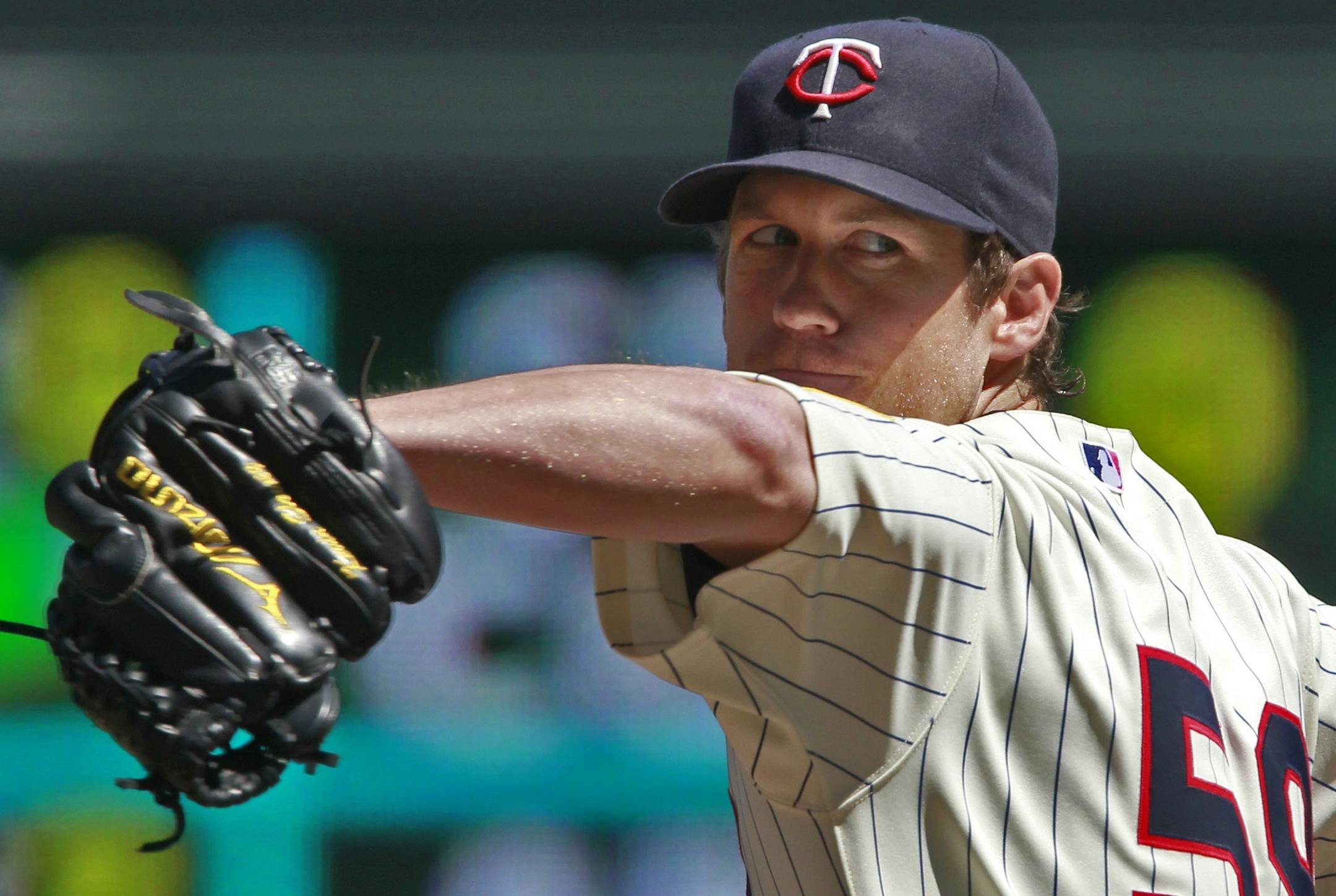 Twins pitcher Kevin Slowey
