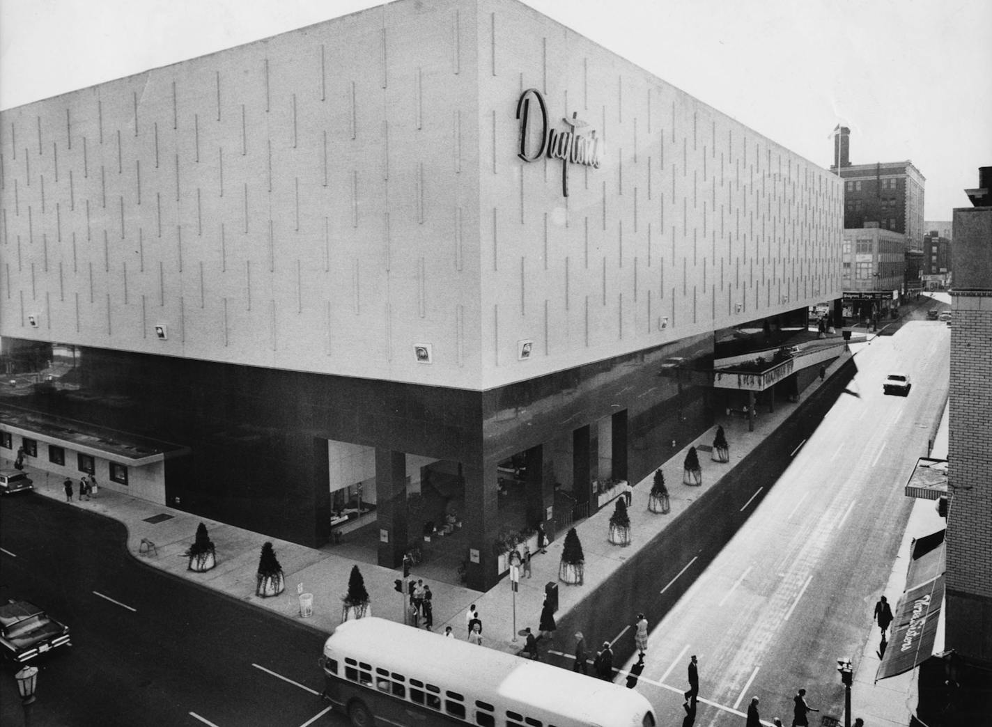 The old Dayton's store in downtown St. Paul, pictured on Sept. 25, 1963.