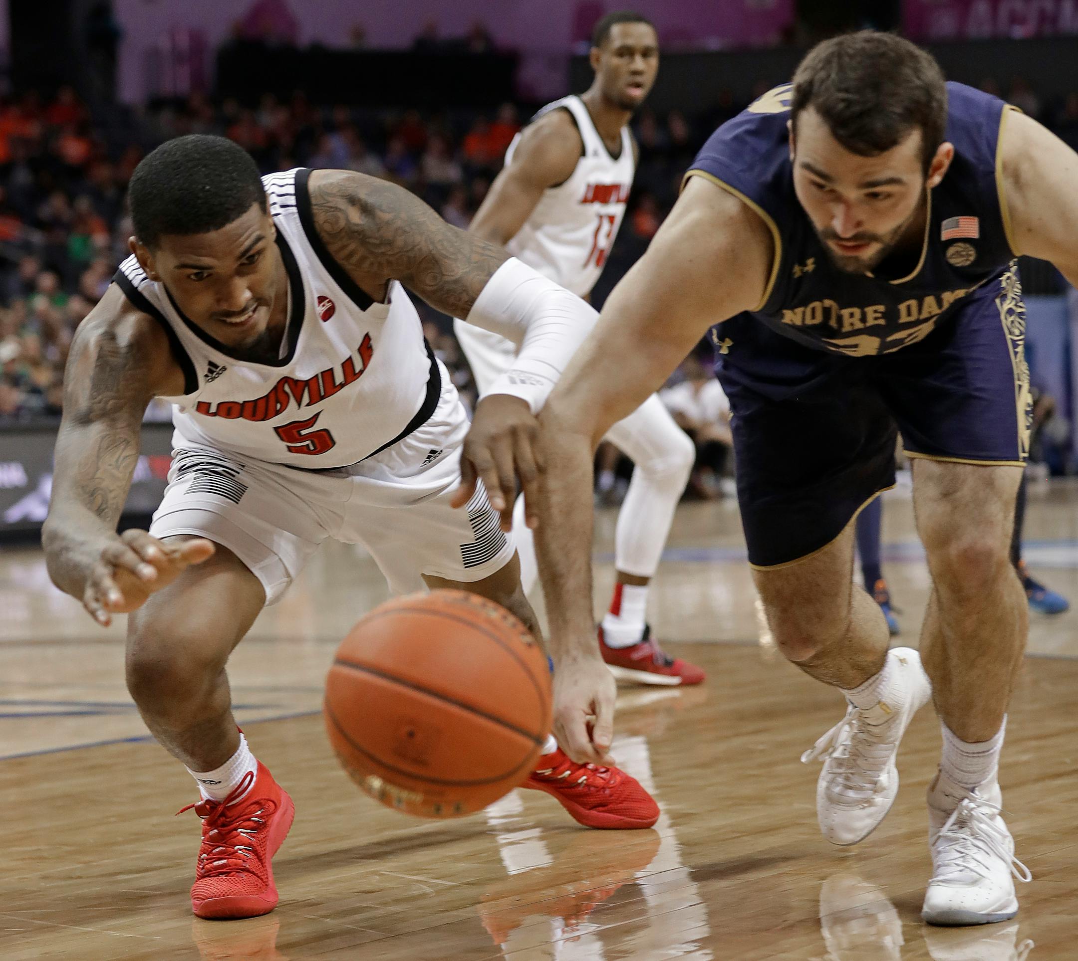 Louisville's Malik Williams (5)