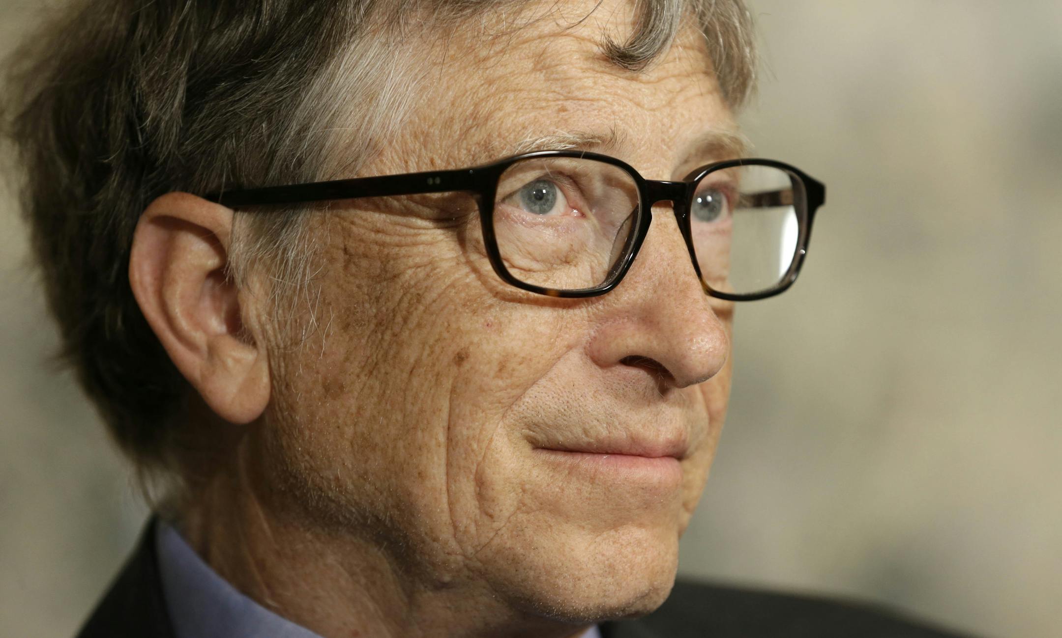 Bill Gates talks to reporters about the 2016 annual letter from the Bill and Melinda Gates Foundation in New York, Monday, Feb. 22, 2016. Bill and Melinda Gates, co-chairs of the largest private foundation in the world, has made a tradition of releasing an annual letter on philanthropy. This year's edition, released Monday, called on the young to be a driving force for innovation and change.(AP Photo/Seth Wenig)