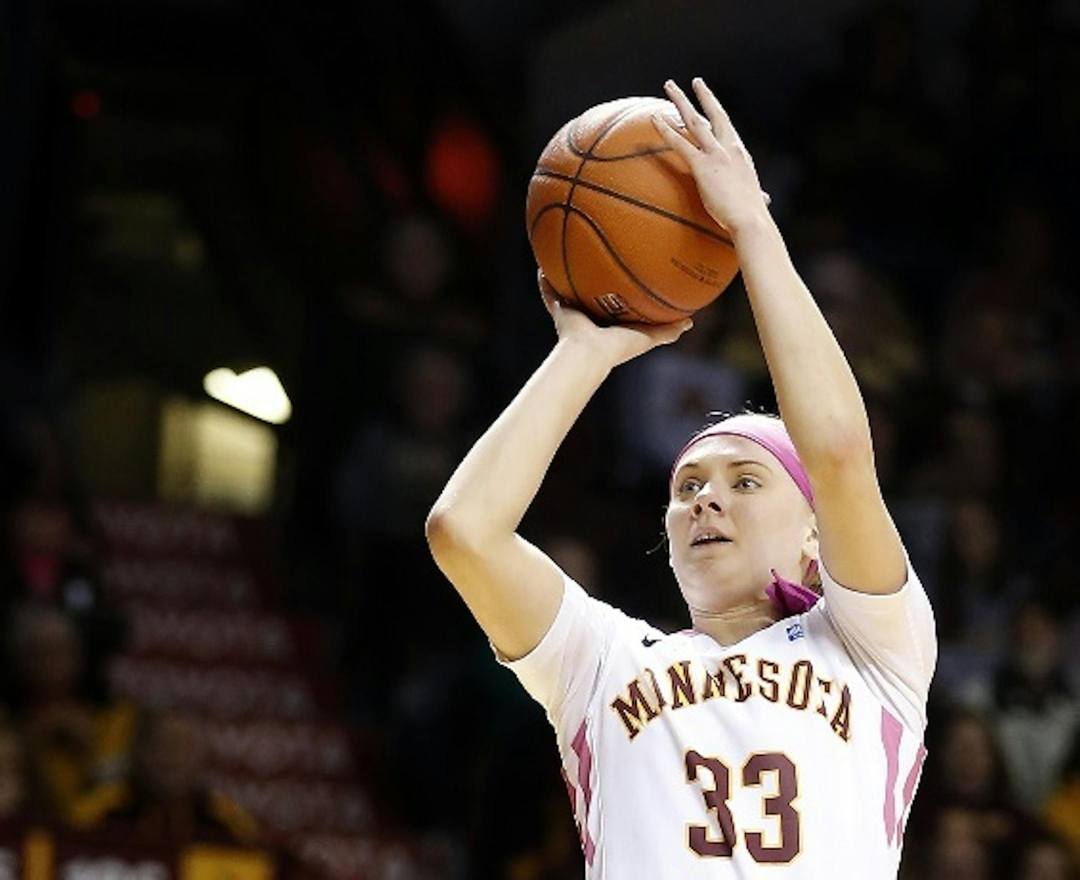 Carlie Wagner's 27 points made her the leading scorer in Sunday's victory over Towson.