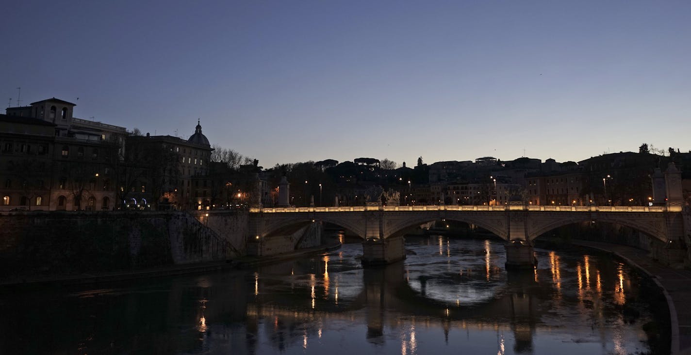 Jhumpa Lahiri moved her family to Rome to immerse herself in the Italian language.