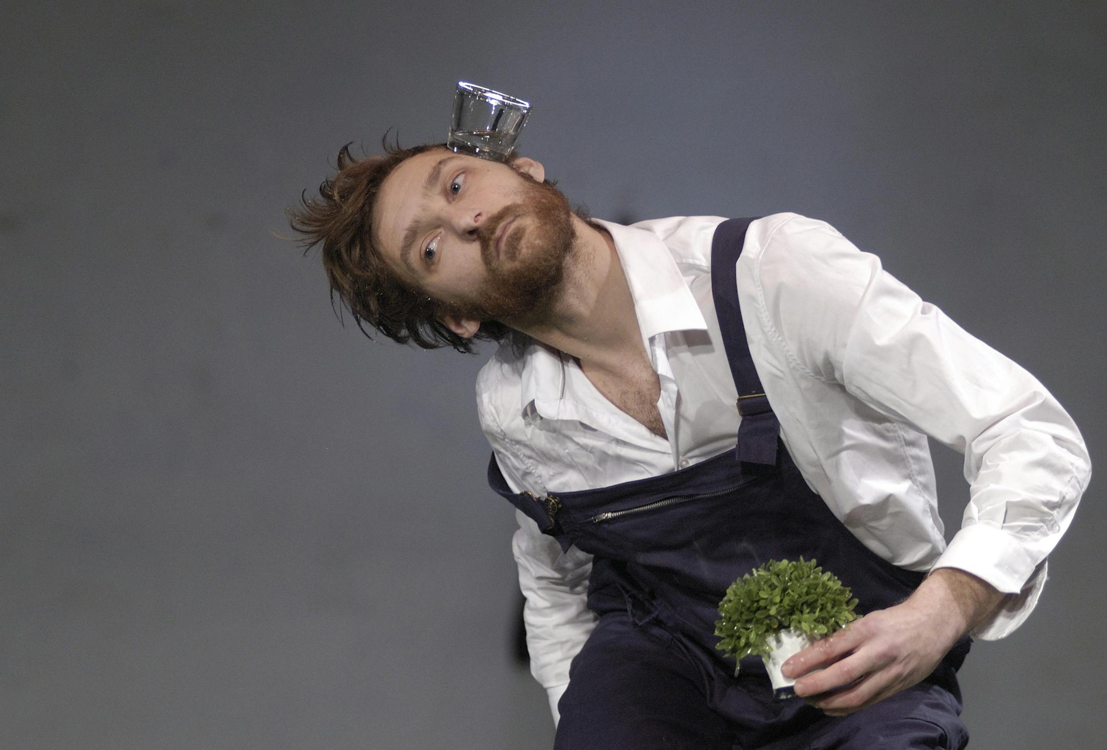 19. Tanztage Berlin Cl√©ment Layes "Allege" Public in Private Photo By Dieter Haetwig