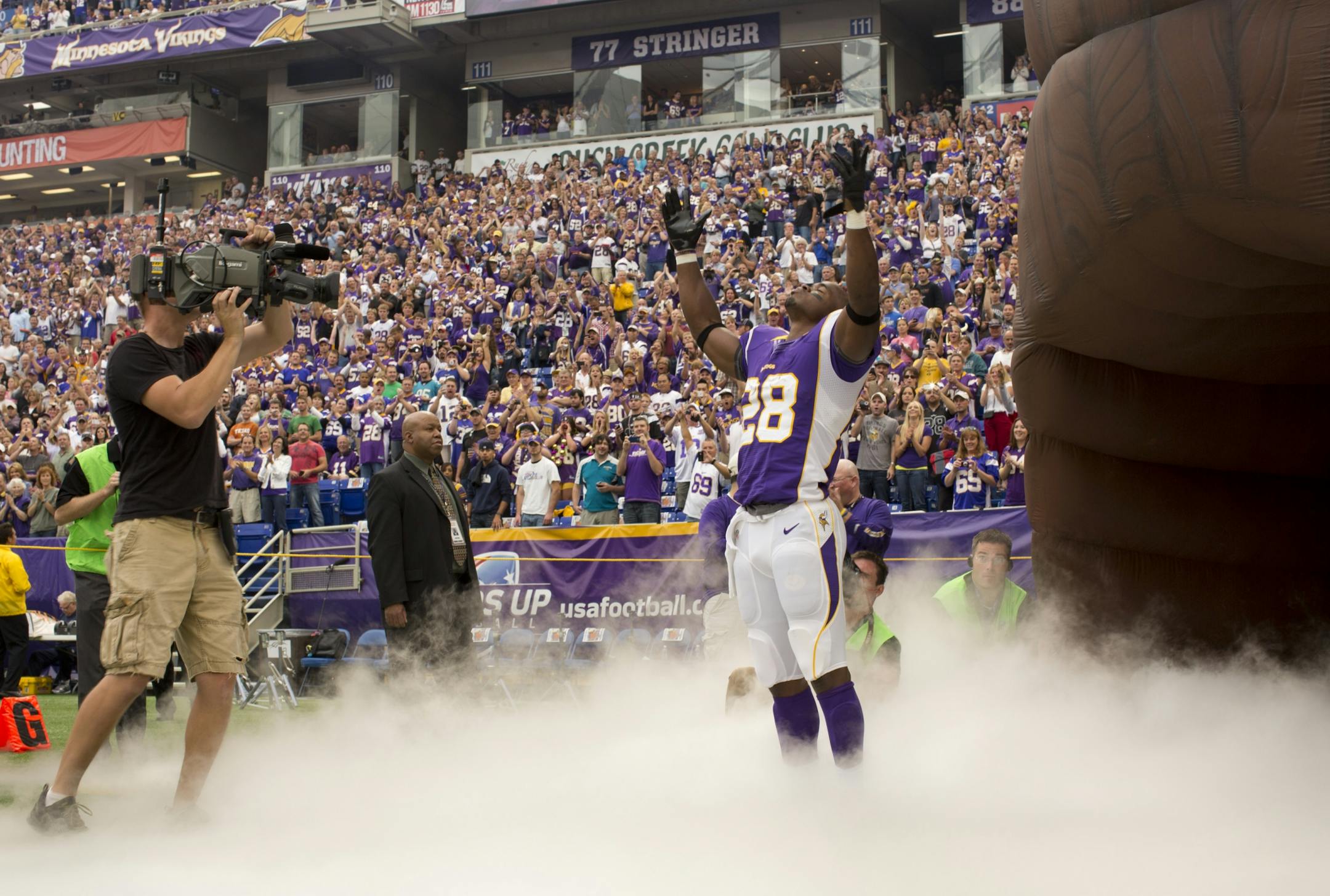 Adrian Peterson basked in the moment as he was introduced against Jacksonville.