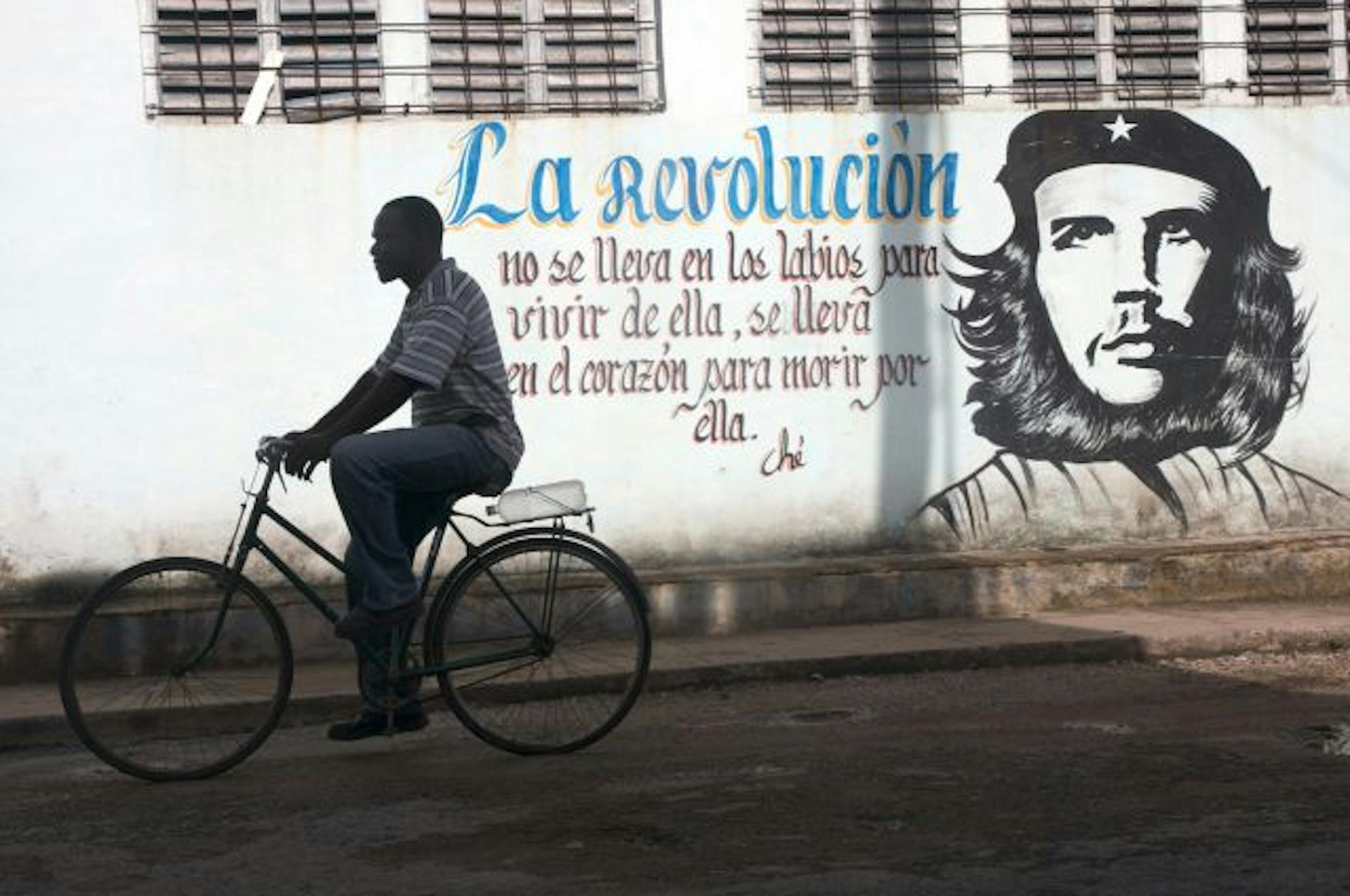 Bicycles are a common mode of transportation in Pinar del Rio, Cuba. At the same time that Castro was building hotels in the early '90s, he was also buying bikes from China and selling them at subsidized prices. Illustrates TRAVEL-CUBA (category t), by Emma Brown and Jacob Fenston (c) 2009, The Washington Post. Moved Tuesday, Sept. 22, 2009.