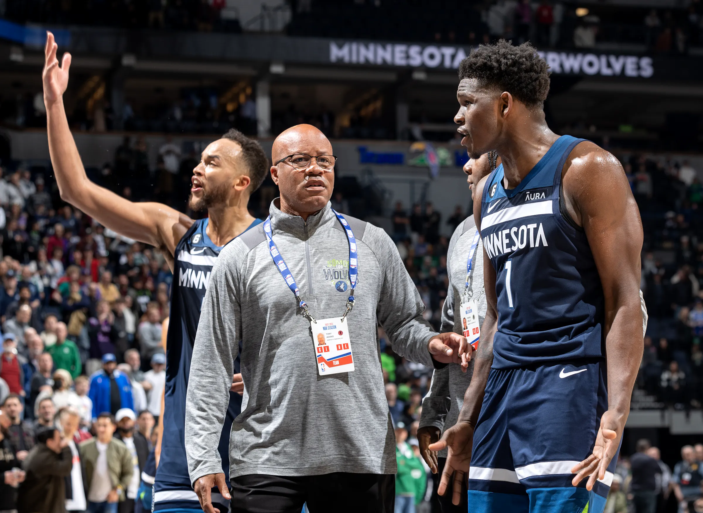 Road matchup at Chicago another chance for Timberwolves to move above .500