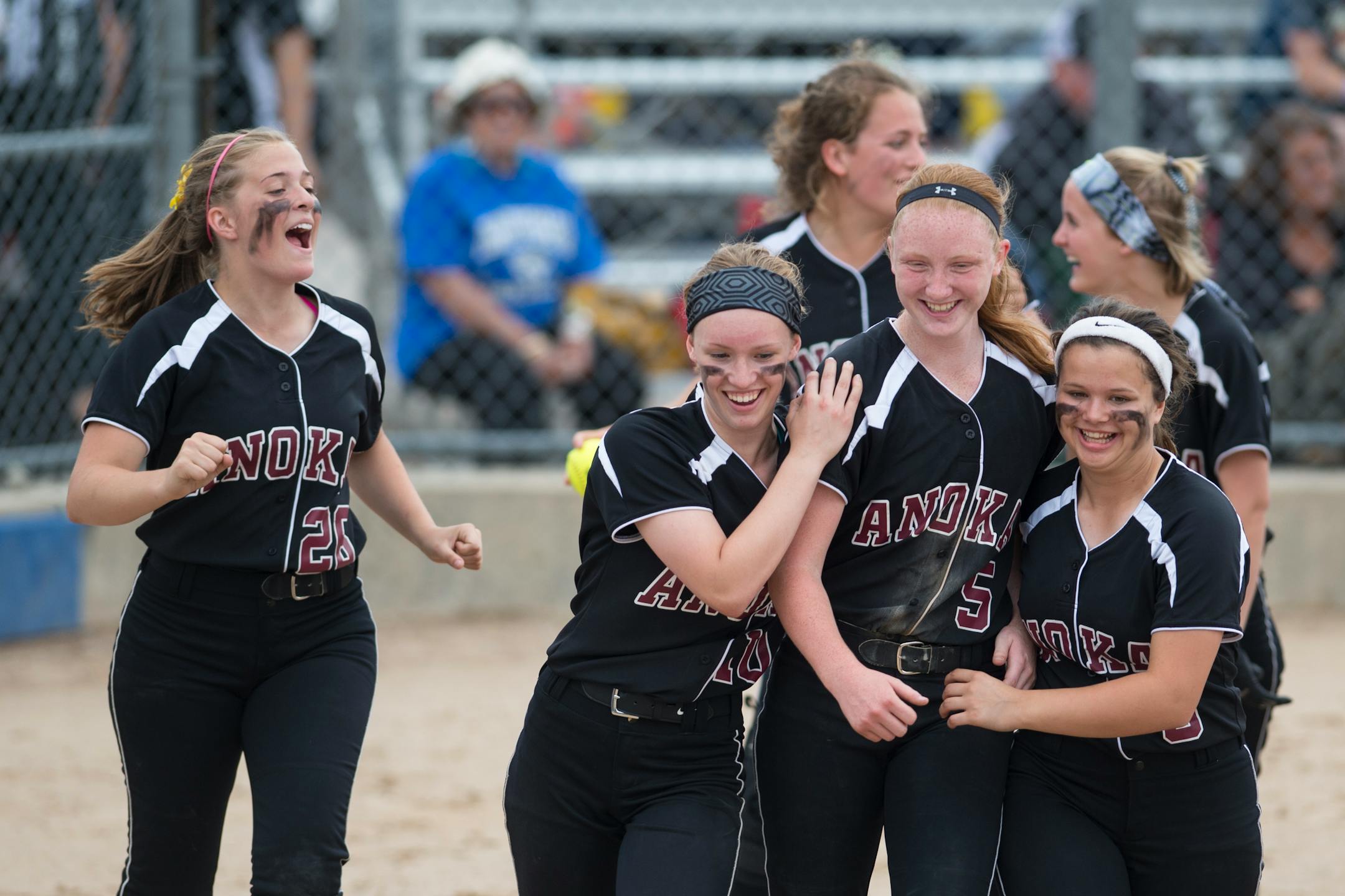 Anoka players celebrated after beating Becker in a 3A semifinal game Thursday. (Aaron Lavinsky, Star Tribune)