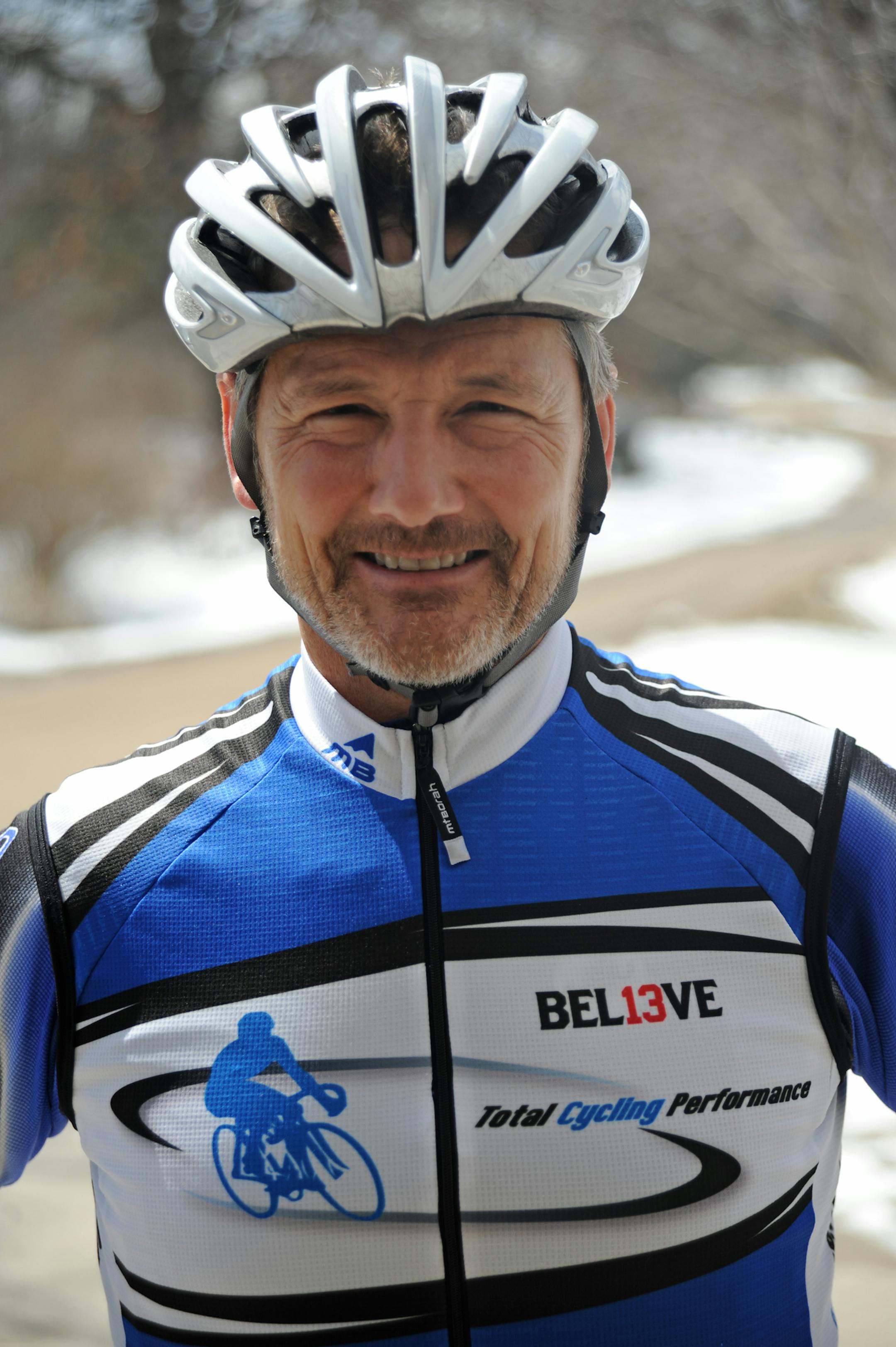 Bob McEnenany trained for the Iron Man bike event along Military Rd. in Woodbury and Maplewood.] Richard.Sennott@startribune.com Richard Sennott/Star Tribune. , Woodbury, Minn. Tuesday 4/16/13) ** (cq)