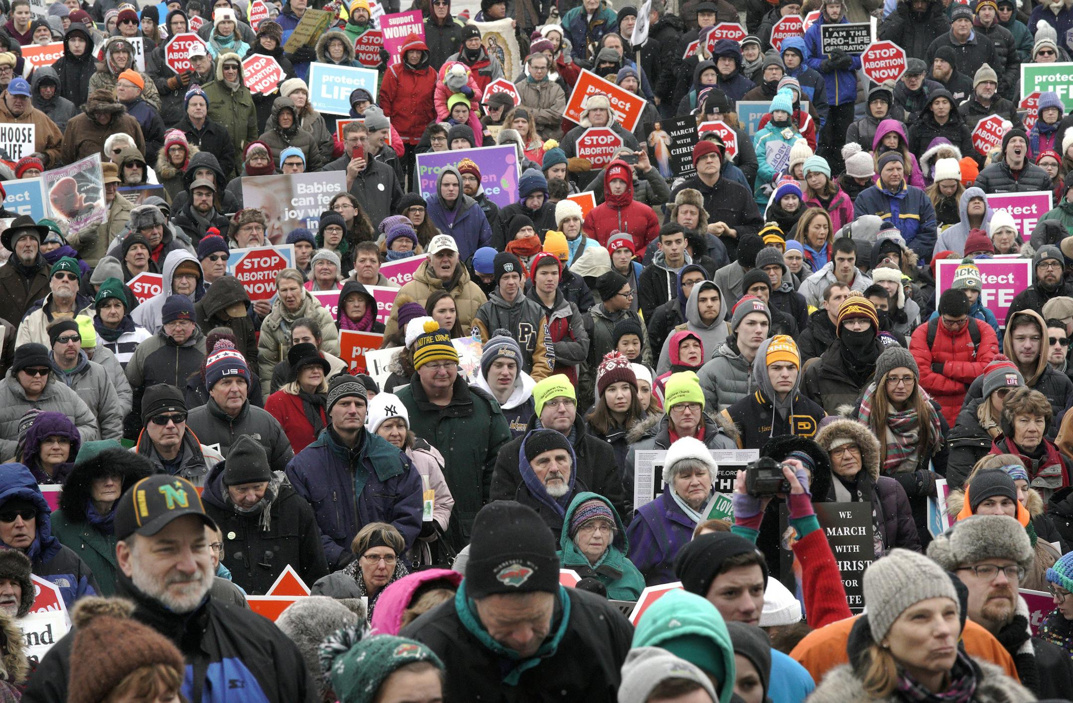 Hundreds gathered on the steps of the State Capitol Tuesday for the Minnesota Citizens Concerned for Life (MCCL) March for Life. The annual march, held on the anniversary of Roe v. Wade, comes at a high stakes time in the debate over abortion access. ]
BRIAN PETERSON ¥ brian.peterson@startribune.com
St. Paul, MN Tuesday, January 22, 2019