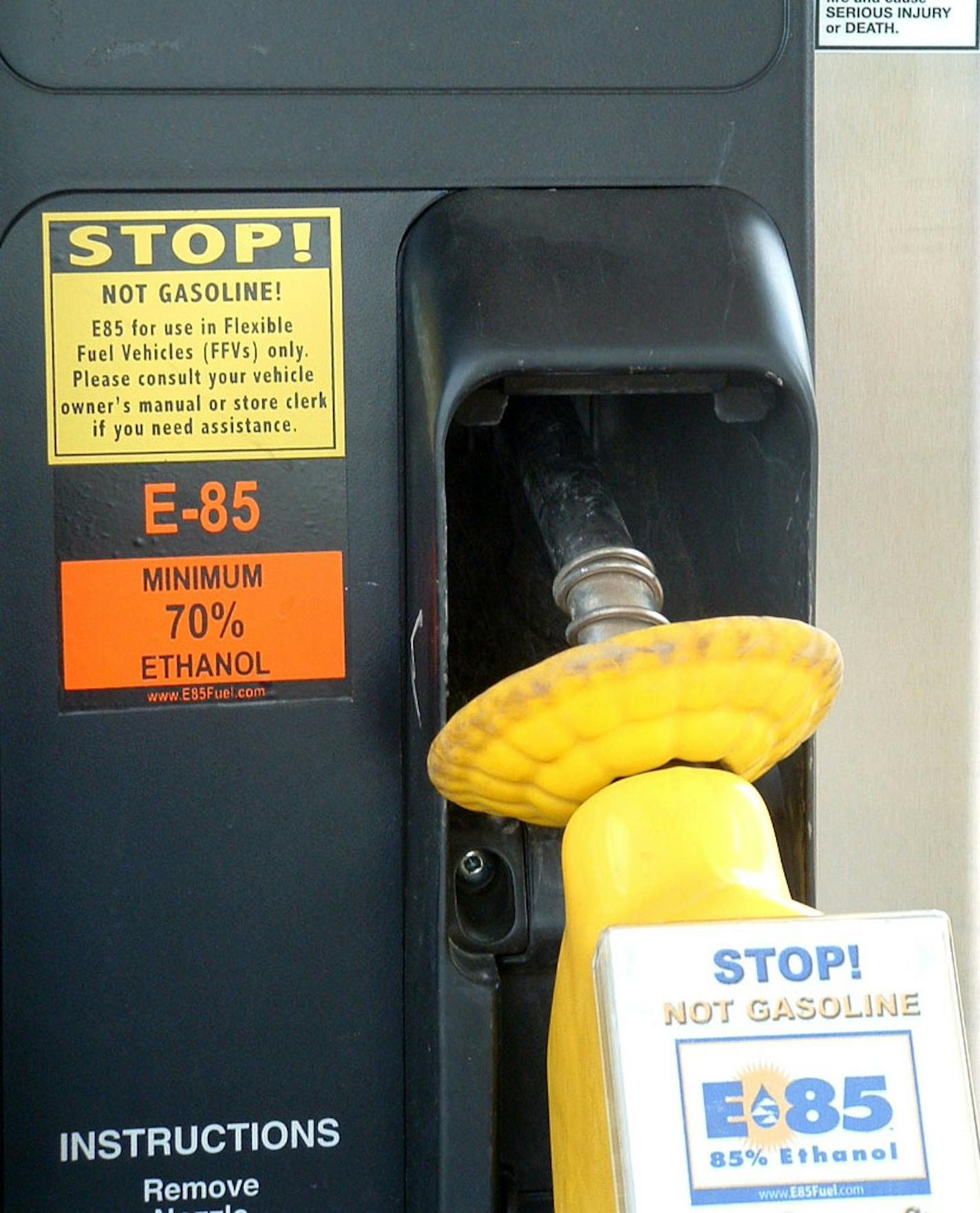 Flexfuel pump at the Montevideo Cenex on Highway 7. The new blender pumps were installed in March.