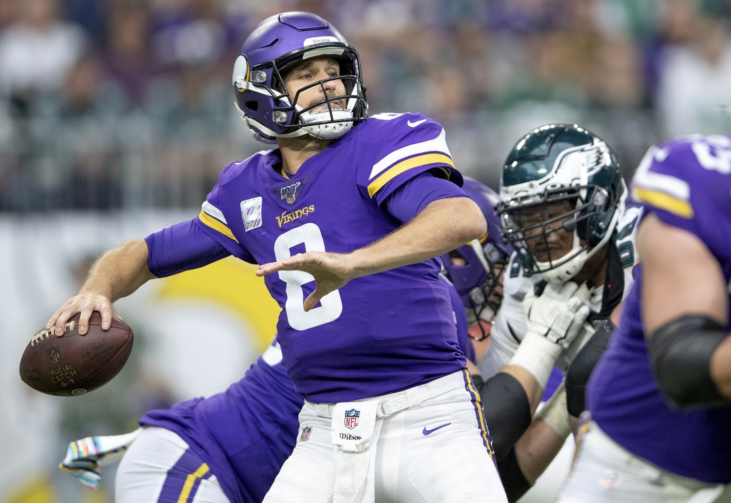 Vikings quarterback Kirk Cousins looked downfield for a pass in the third quarter against the Eagles on Sunday.