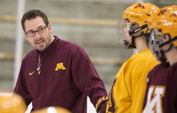 Gophers coach Brad Frost