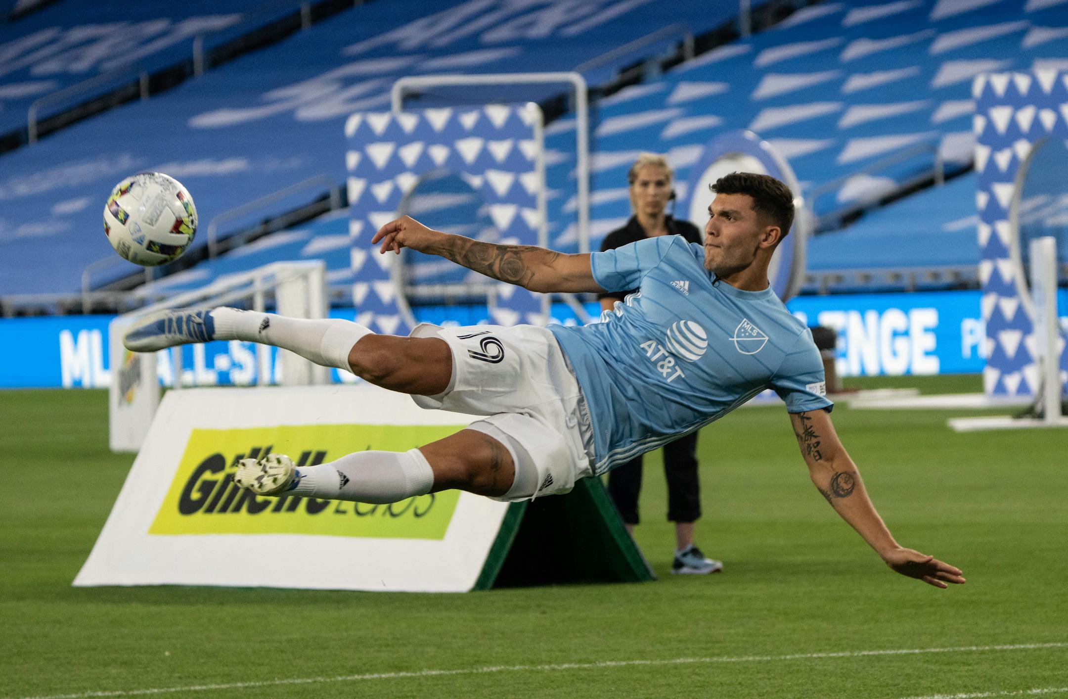 FC Cincinnati forward Brandon V'zquez (19) attempts a bicycle kick during the Cross and Volley Challenge at the MLS All-Star Skills Challenge.