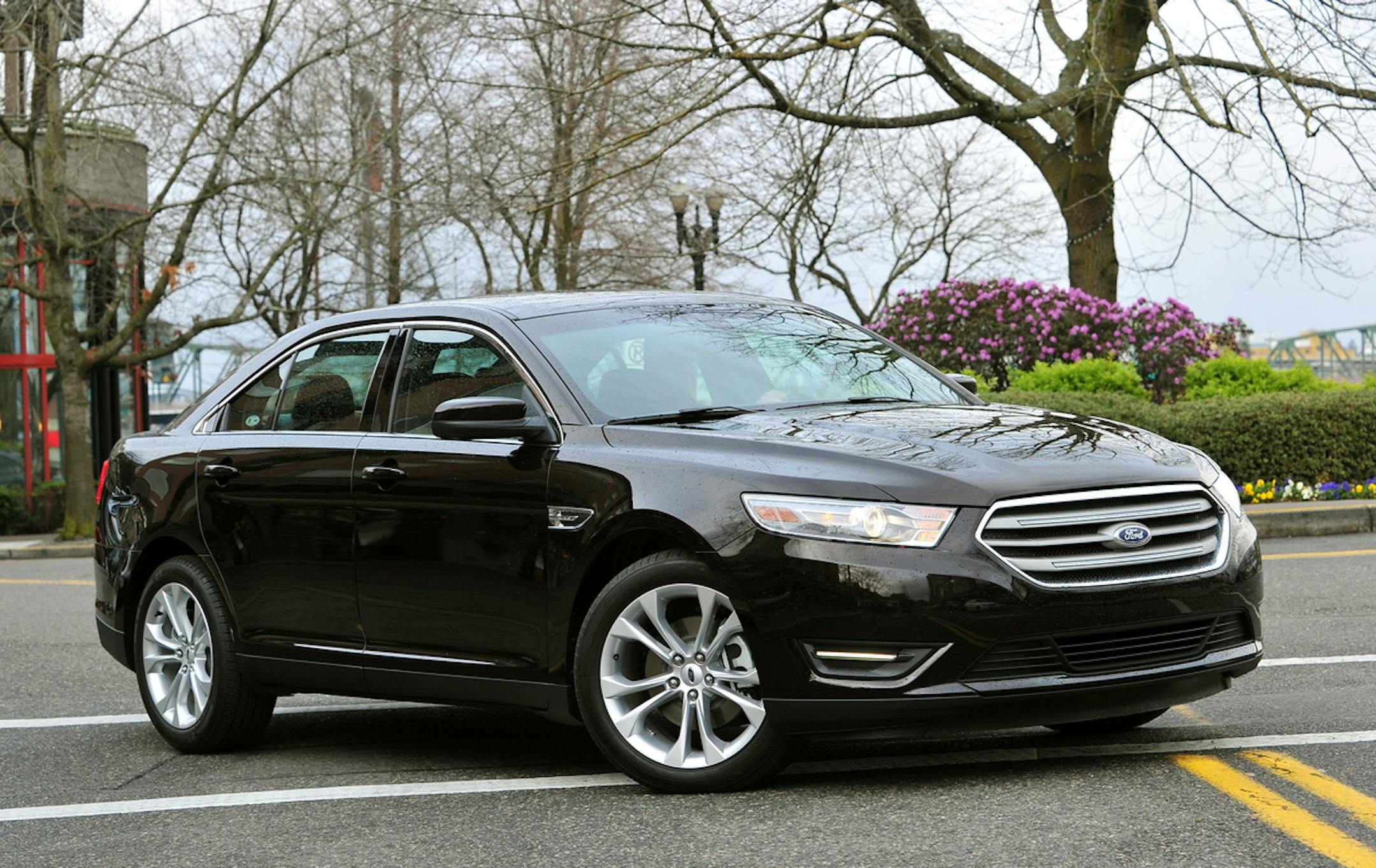 The Ford Taurus is even more refined for the 2013 model year - with better fuel economy, more technology, enhanced design, improved craftsmanship and sharpened driving dynamics. (03/12/2012)