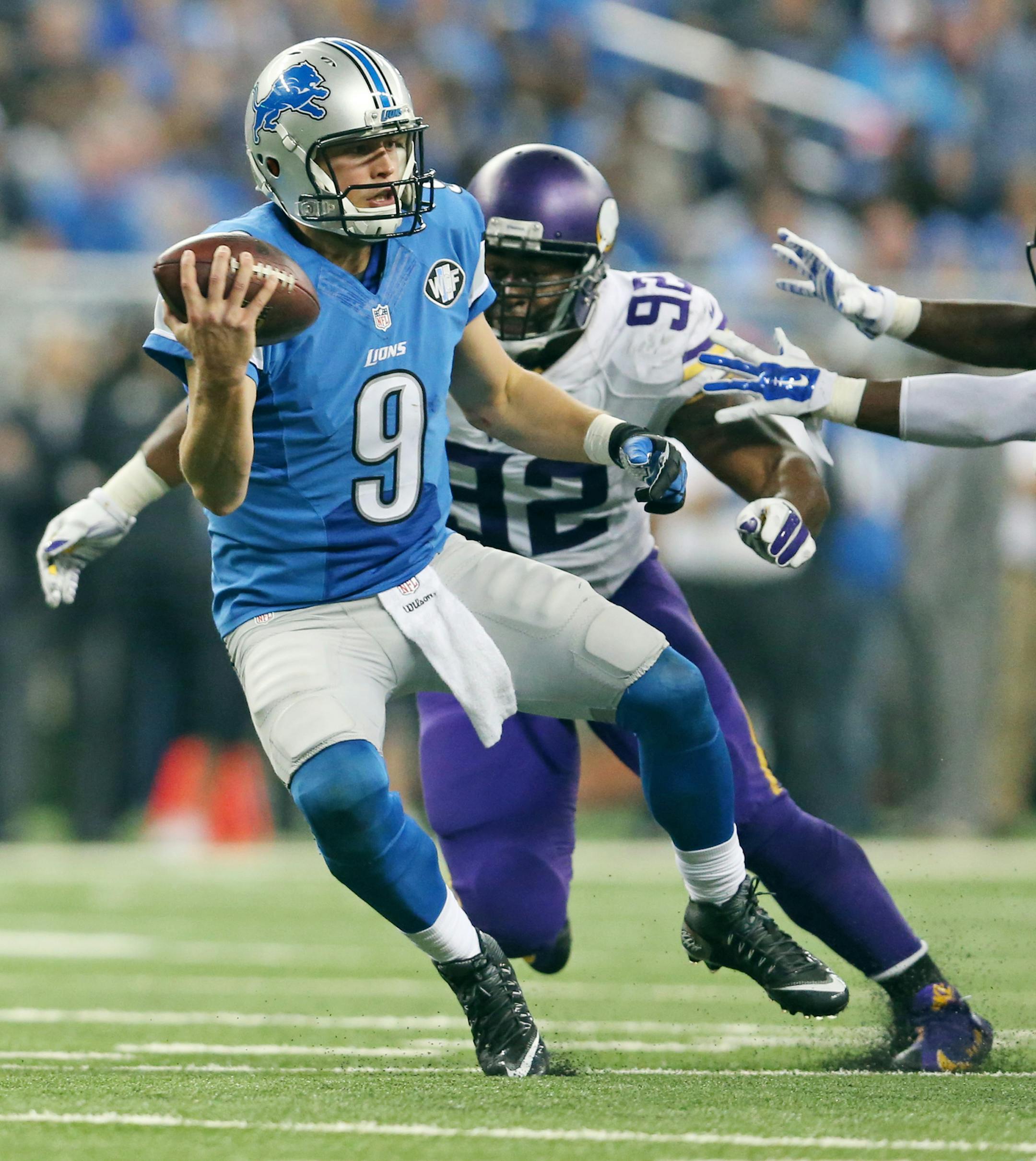 Detroit Lions quarterback Matthew Stafford (9) was sacked by Minnesota Vikings defensive tackle Tom Johnson (92) in the forth quarter at Ford Field Sunday October 25, 2015 in Detroit, MI. ] The Minnesota Vikings beat the Detroit Lions 28-19 Sunday at Ford Field. Jerry Holt/ Jerry.Holt@Startribune.com