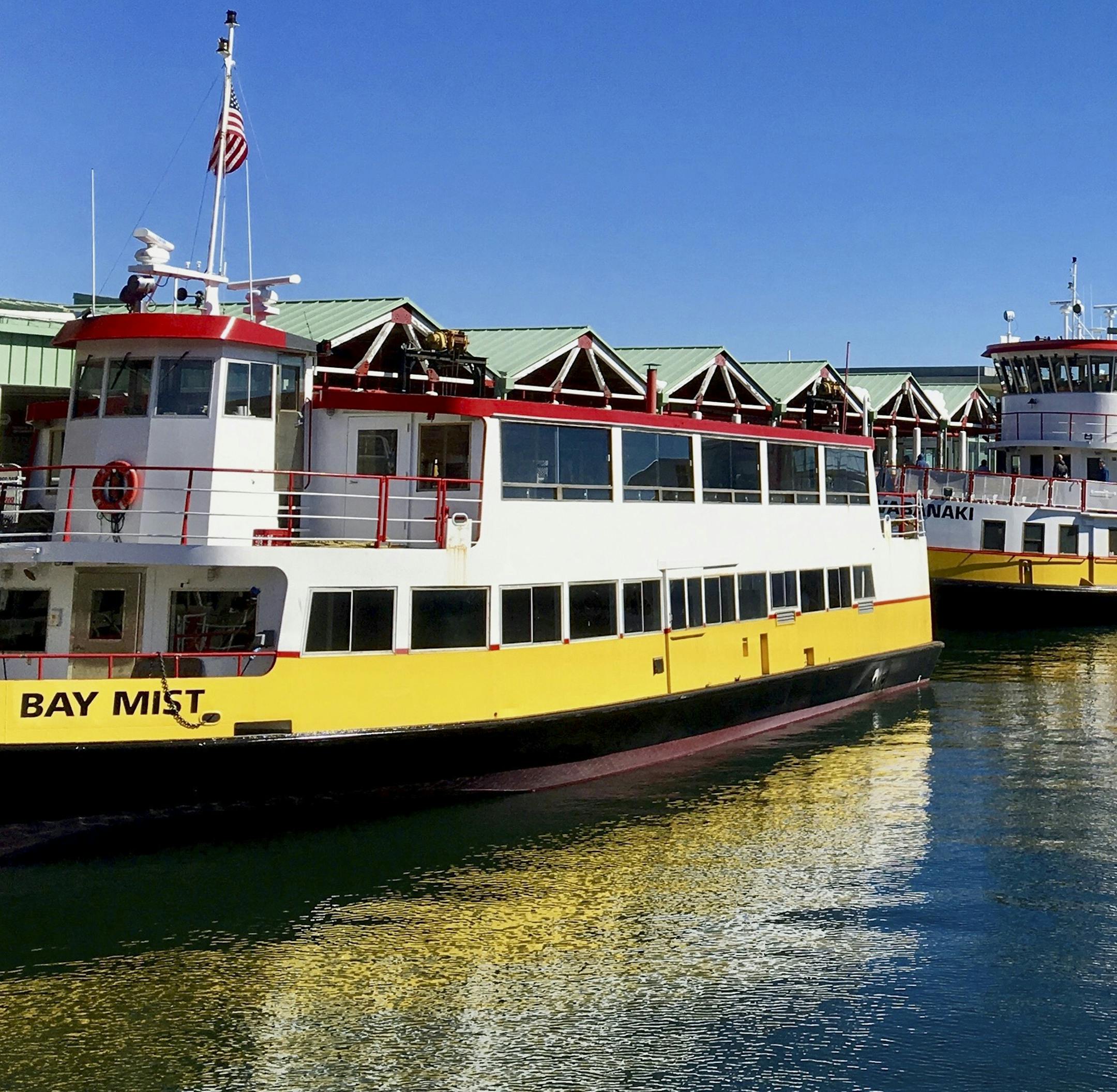 The Old Port has about a dozen working wharves where fishing boats and passenger vessels alike gather.Ê