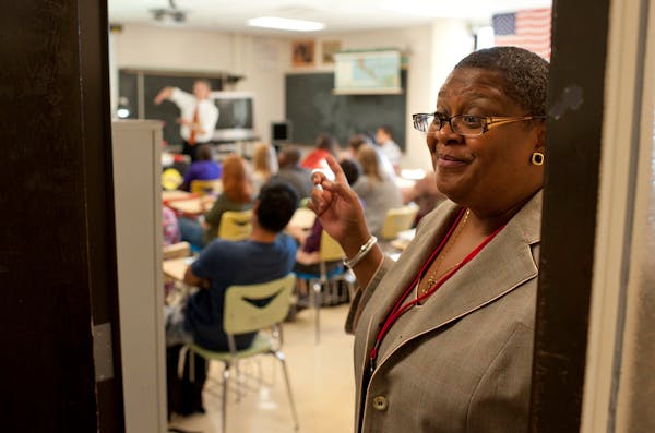 Minneapolis School Superintendent Bernadeia Johnson stopped for a visit to Minneapolis South High School on the first day of classes. ] GLEN STUBBE * 