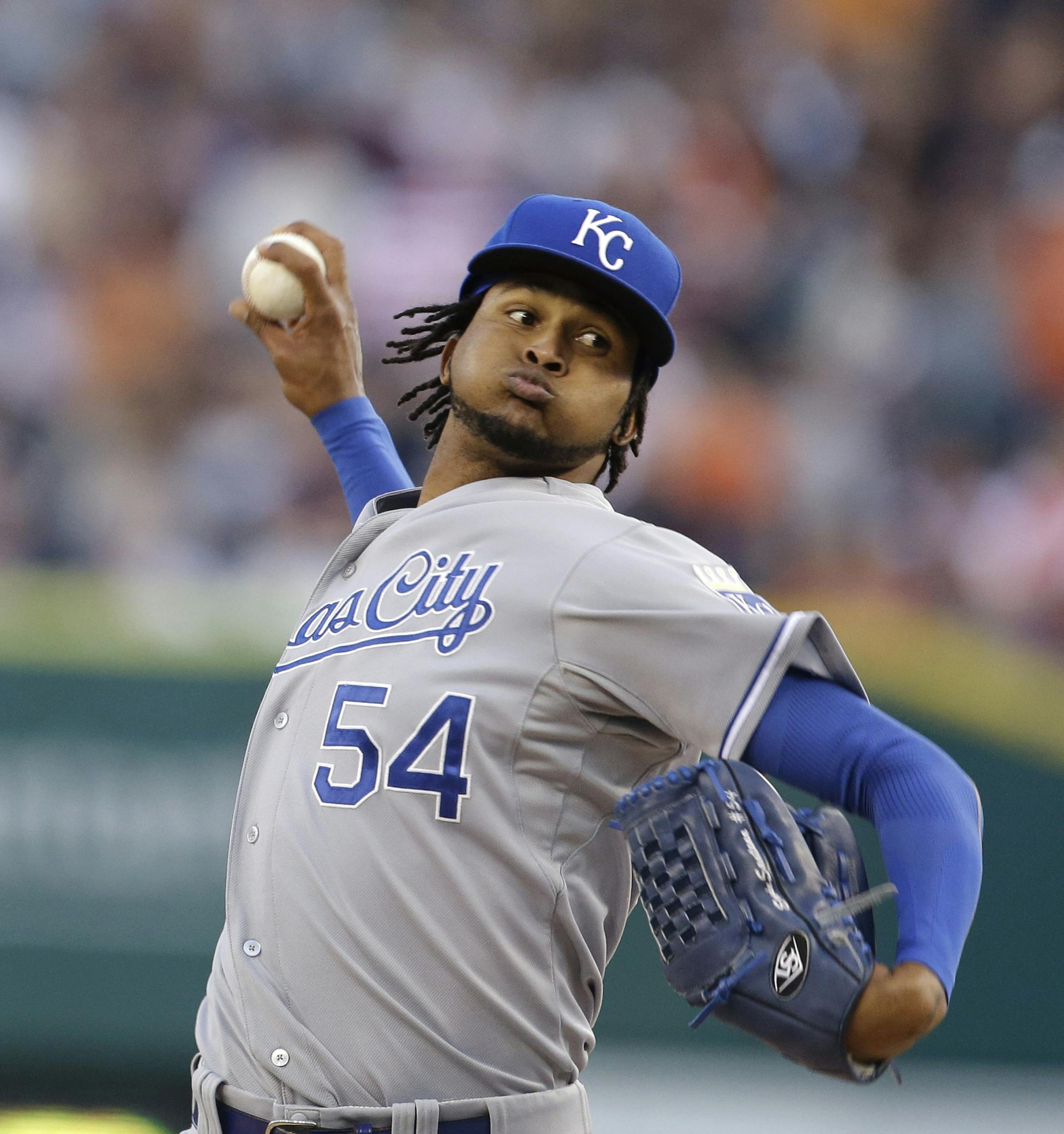 Kansas City Royals starting pitcher Ervin Santana throws during the first inning of a baseball game against the Detroit Tigers, Saturday, Sept. 14, 2013, in Detroit. (AP Photo/Carlos Osorio) ORG XMIT: MICO103 ORG XMIT: MIN1311062132418523
