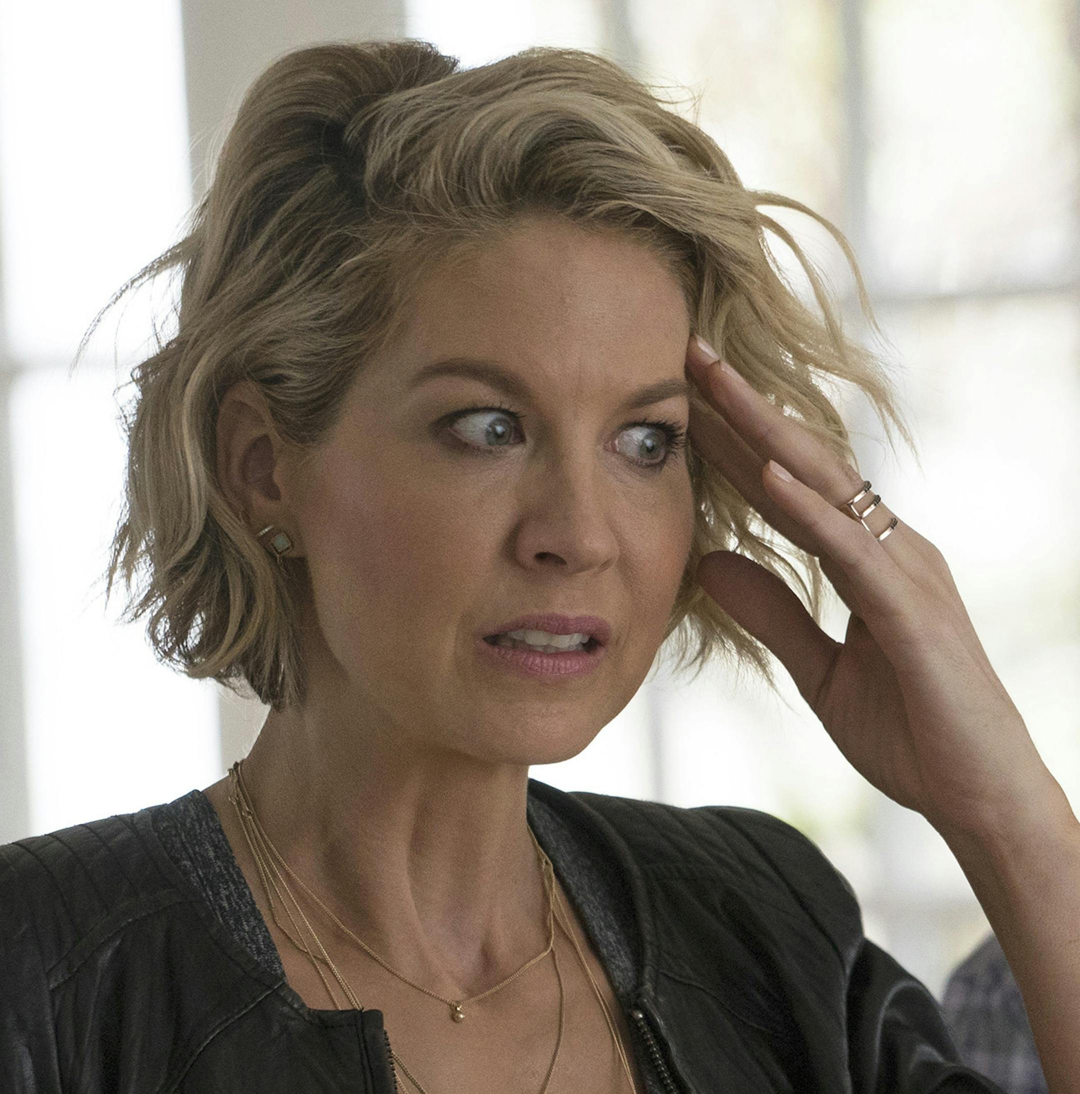IMAGINARY MARY - "Pilot" - A fiercely independent career woman, Alice has her life turned upside-down when she meets Ben, a divorced father with three children, and soon falls head-over-heals for him. This triggers more upheaval when the imaginary friend she created as a child, Mary, suddenly reappears as she is nervous to meet Ben's kids for the first time, on the special preview of "Imaginary Mary," WEDNESDAY, MARCH 29 (8:30-9:00 p.m. EDT), on The ABC Television Network. (ABC/Katie Yu)
JENNA E