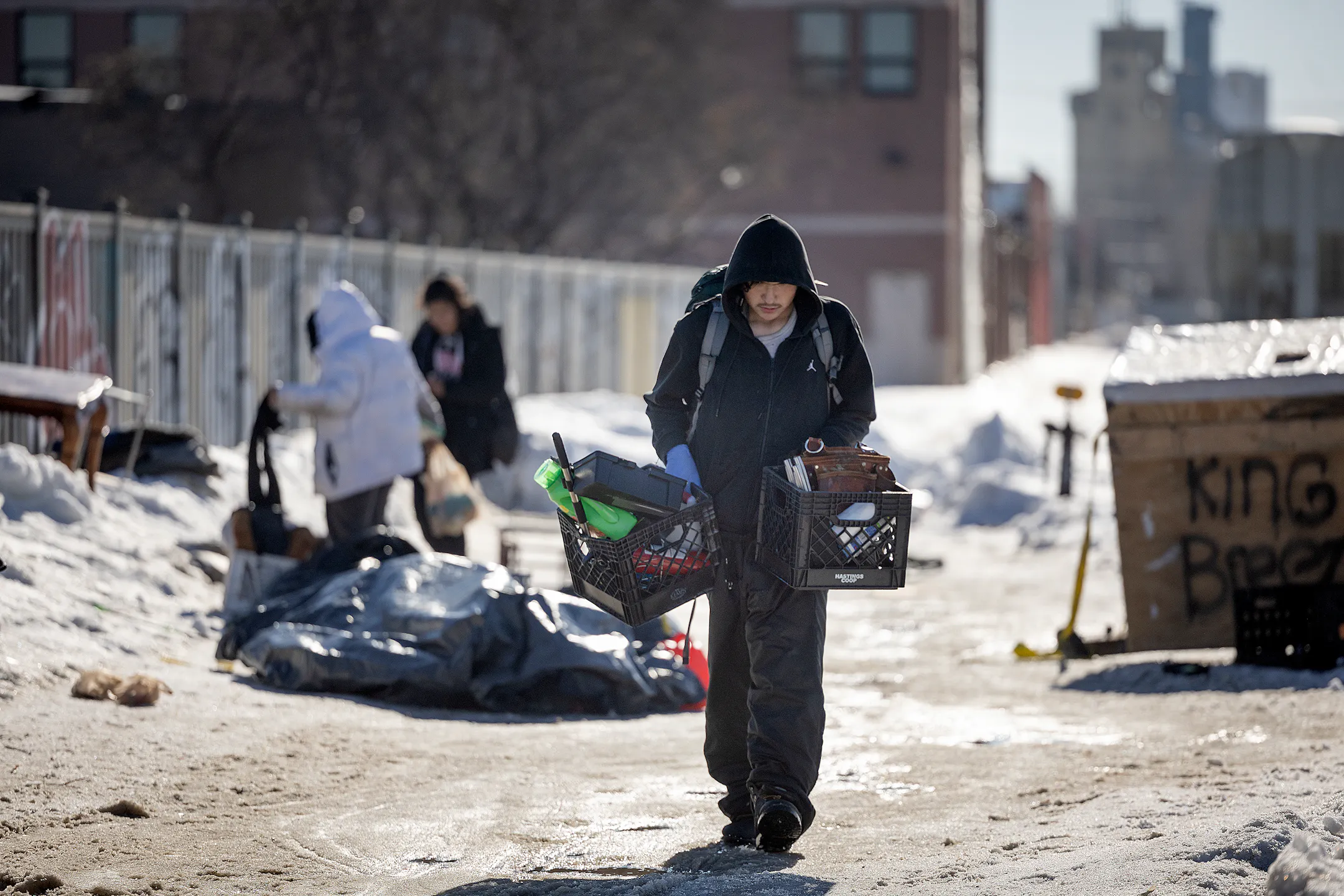 MnDOT clears homeless encampment at Lake Street and Hiawatha Avenue