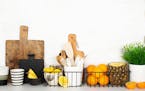 Assess your kitchen storage for easier options. (Dreamstime/TNS) ORG XMIT: 1776996