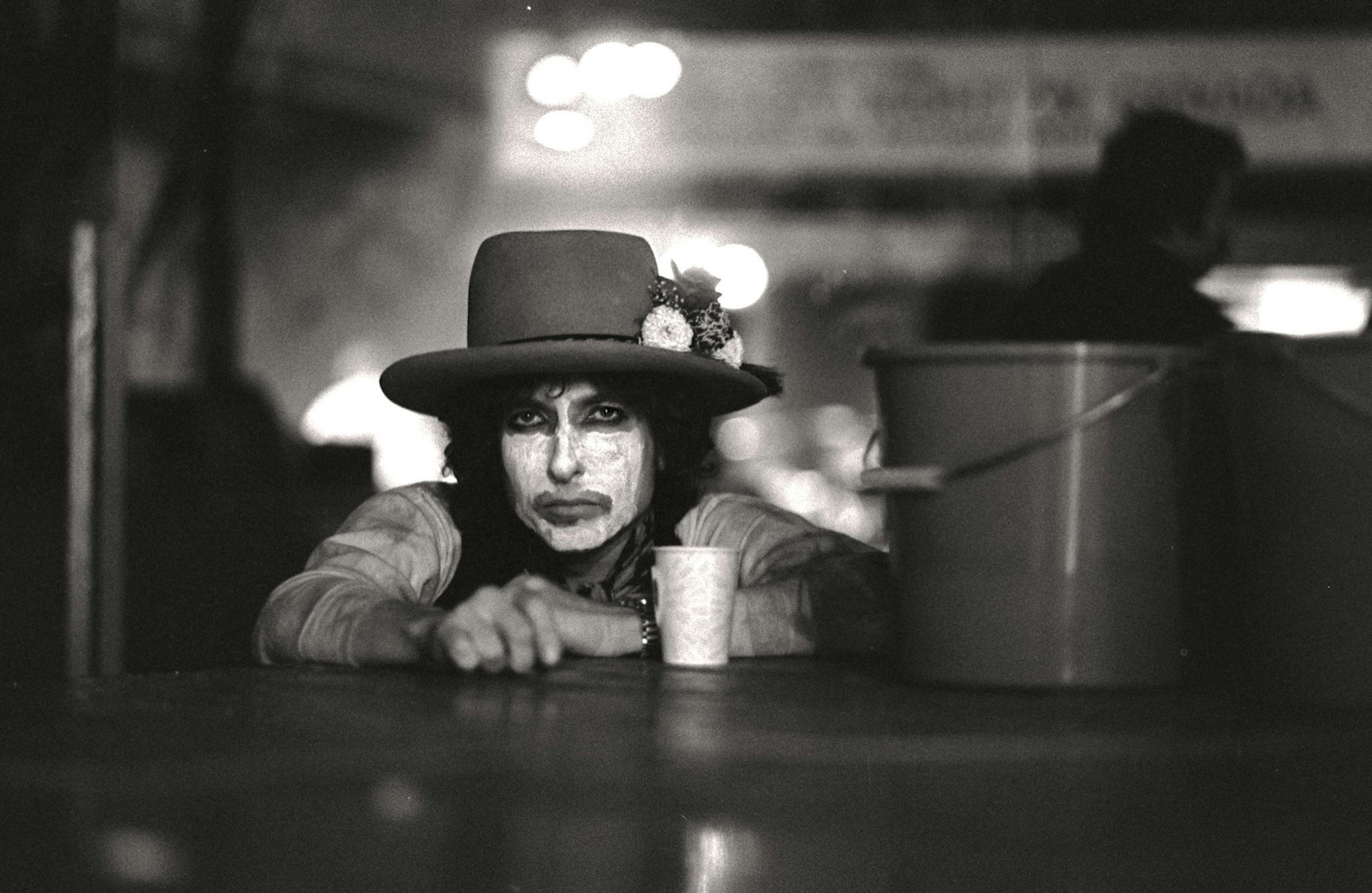 "Rolling Thunder Revue: A Bob Dylan Story"
credit: Netflix