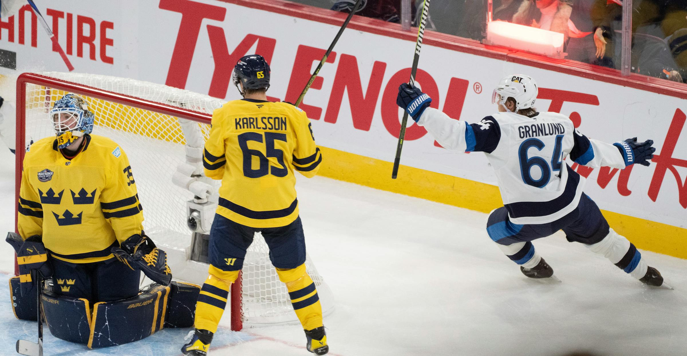 featured image thumbnail for post Mikael Granlund scores in overtime as Finland beats Sweden at the 4 Nations Face-Off