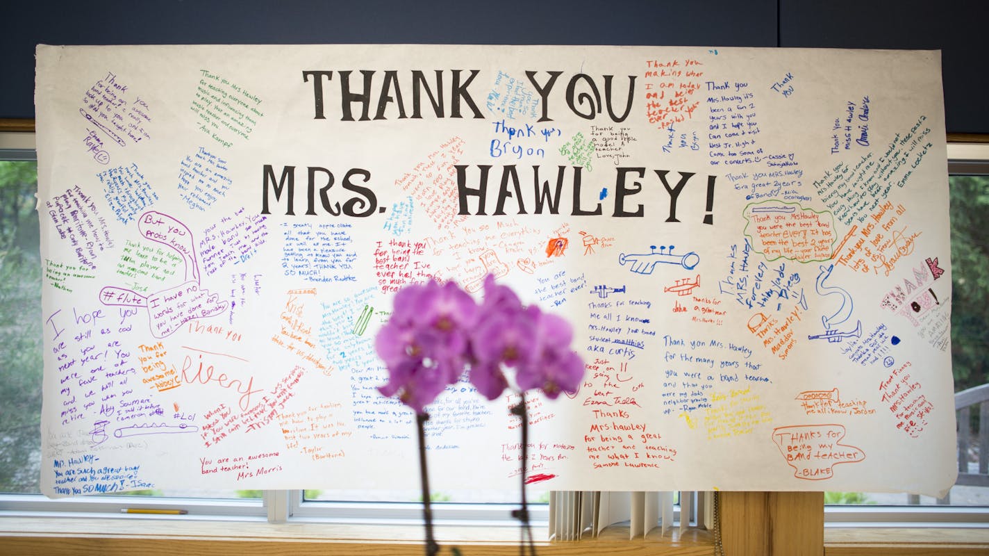 Students wrote thank you notes on a sign for Kay Hawley on the night of her last concert at Glen Lake Elementary on Tuesday. ] (Aaron Lavinsky | StarTribune) aaron.lavinsky@startribune.com Kay Hawley, a Hopkins music teacher, is retiring after 42 years. Recently, the district invited back some of her former students for a concert to give her a Mr. Holland's Opus type send off. The concert was held Tuesday, May 5, 2015 at Glen Lake Elementary in Minnetonka.