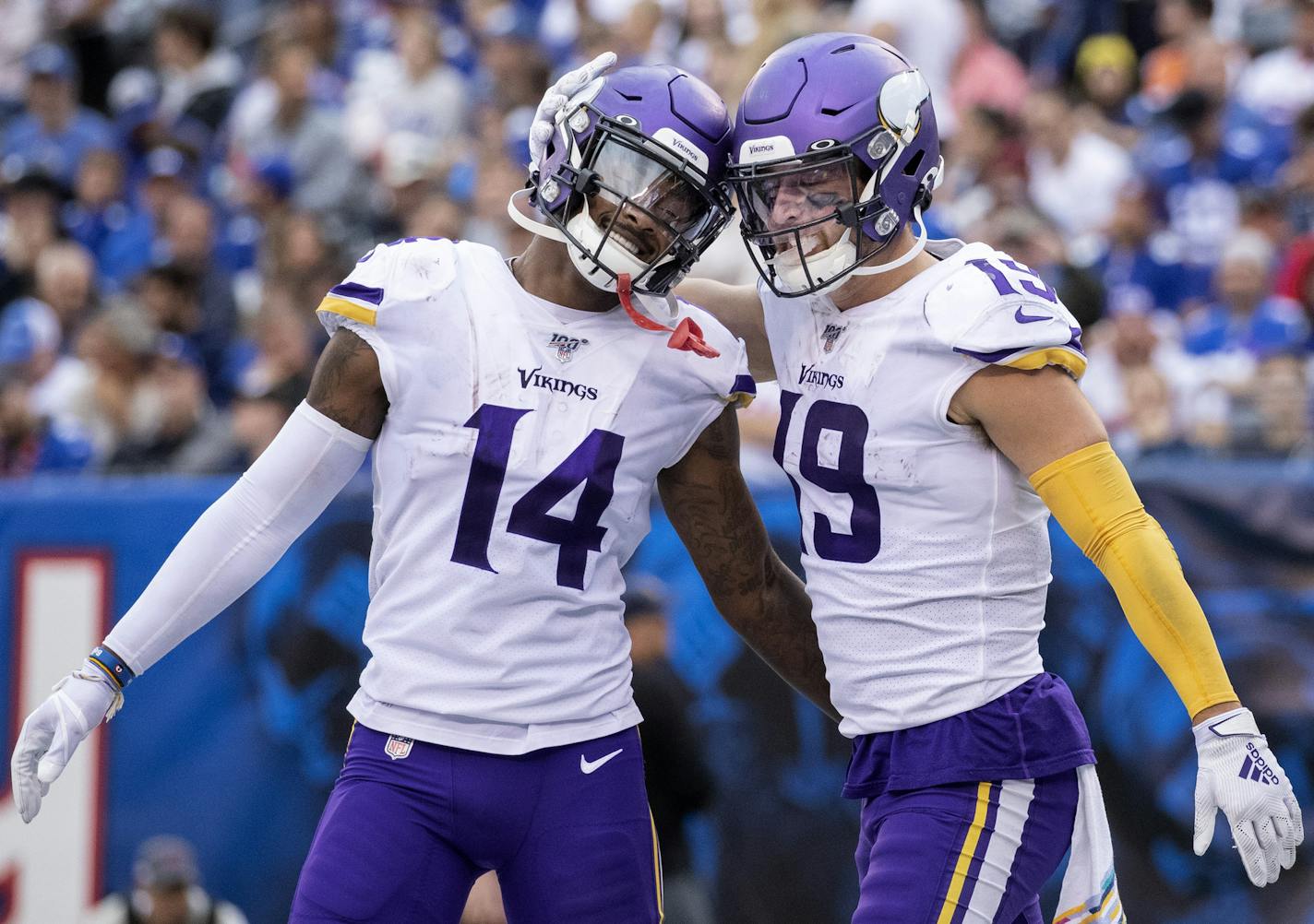 Vikings receiver Adam Thielen celebrated with Stefon Diggs after a touchdown in the third quarter.