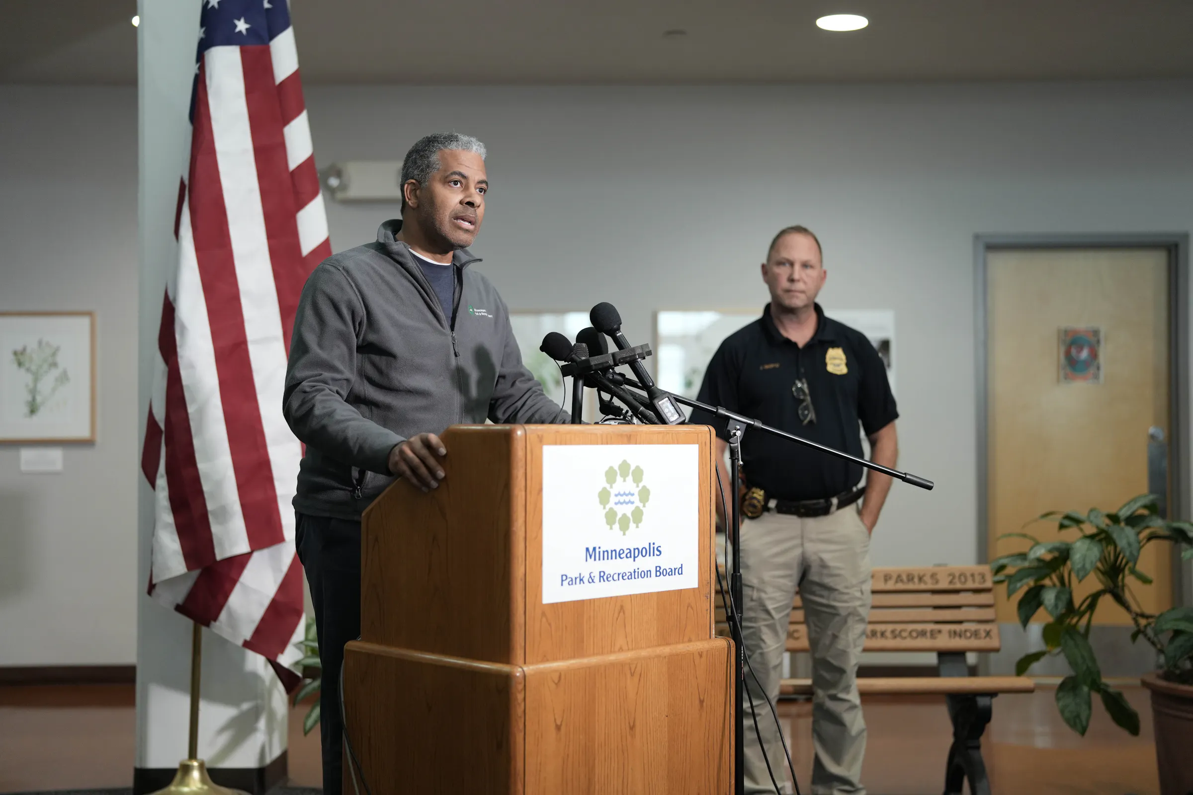 Suspect arrested after exchanging gunfire with police near Lake Harriet ...