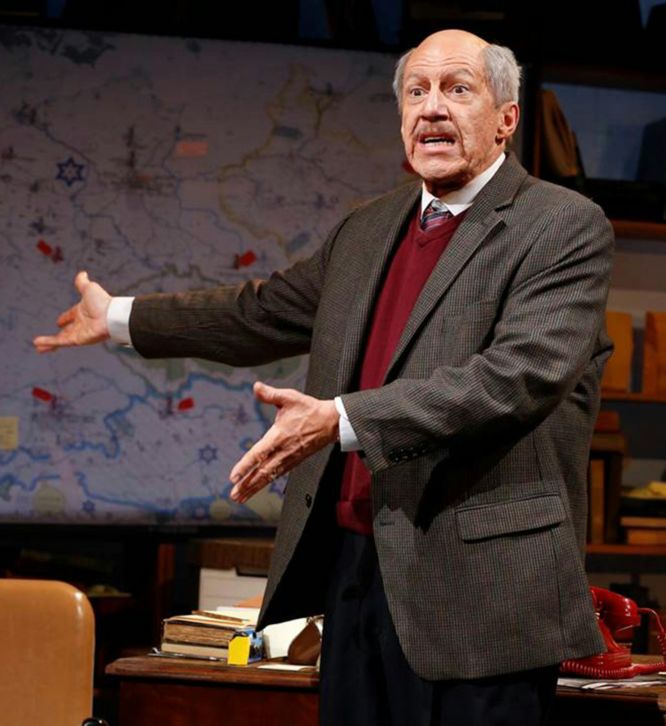 Tom Dugan as Simon Wiesenthal in the Illusion Theater's "Wiesenthal."
PHOTO CREDIT: Carol Rosegg