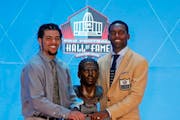 Randy Moss on his Hall of Fame tie: 'We're in a crisis right now'