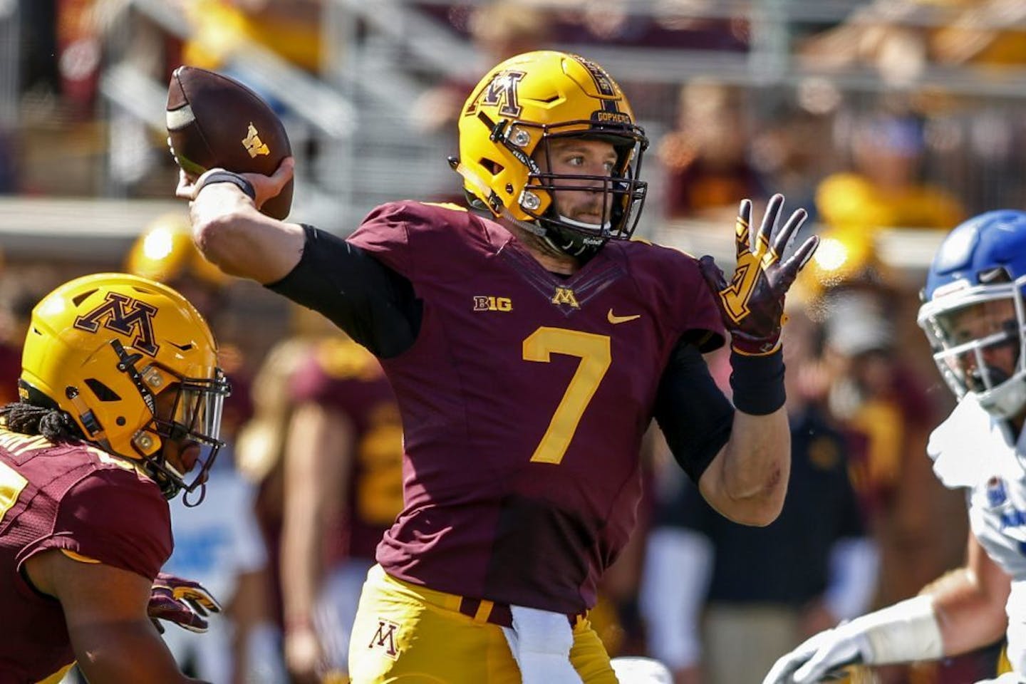 Minnesota quarterback Mitch Leidner