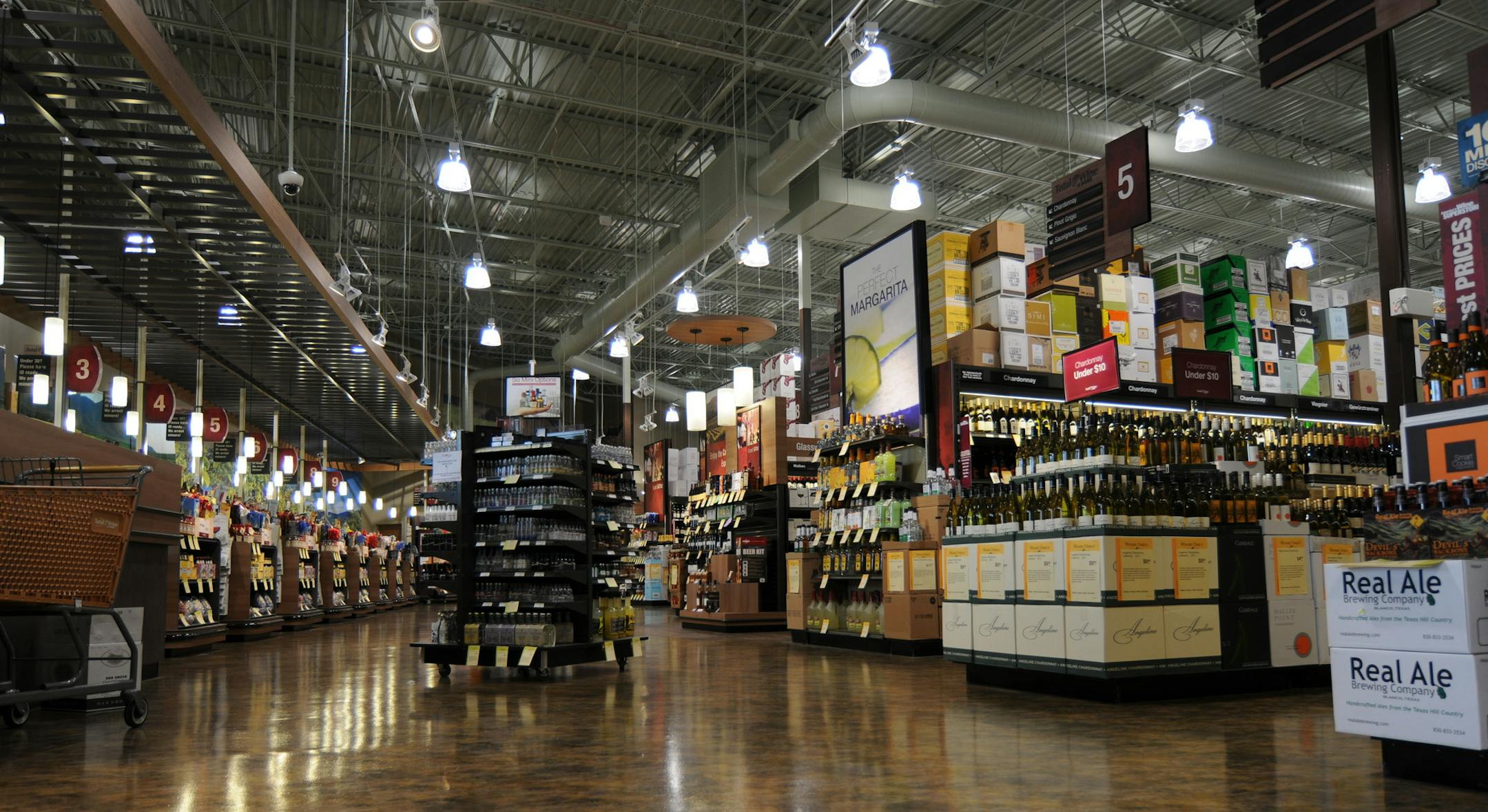 Total Wine superstore will open its first store in the Midwest in Bloomington before the end of the year and in Roseville this spring. The 18,000 to 25,000 square foot stores carry 8,000 wines, 3000 spirits and 2,500 beers. credit: Total Wine Stores