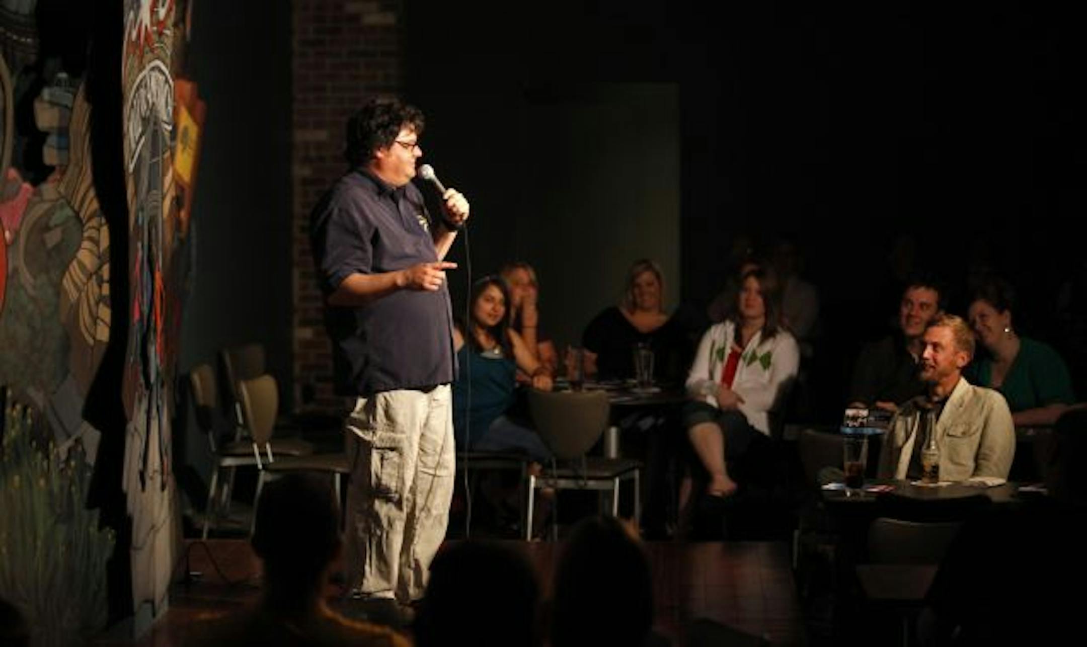 Comedian Tom Steffen entertained the crowd at the House of Comedy during the clubs opening night in the Mall of America.