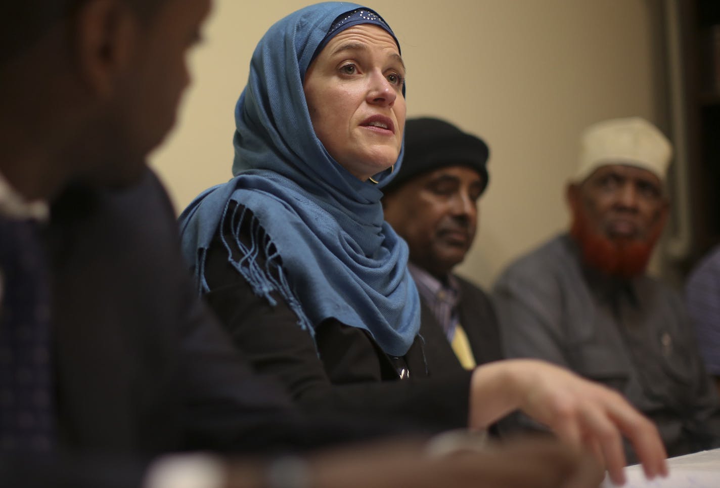 Mayor Betsy Hodges donned a dark blue hijab as she addressed a group of business owners and elders last week at a Somali mall in south Minneapolis.