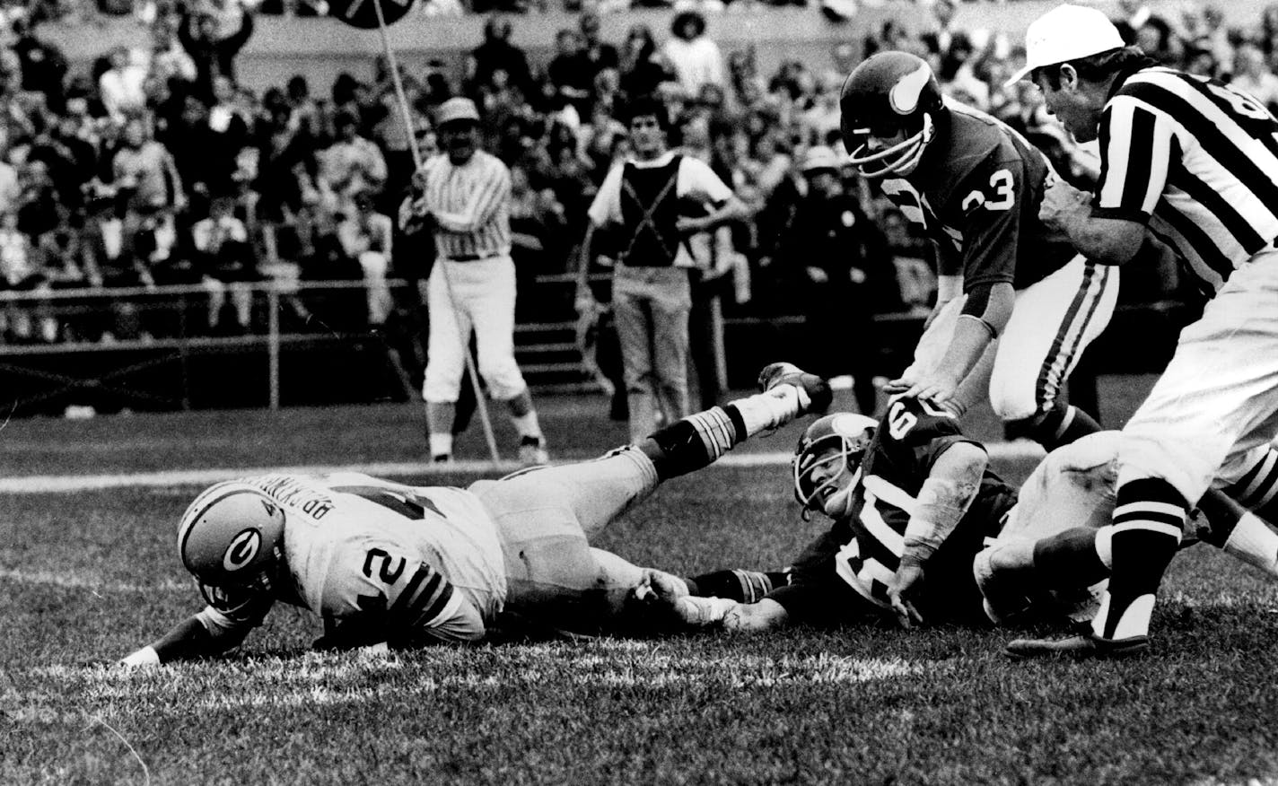 October 1, 1978 Brockinqton fell on the ball and was then and was then covered by roy Winston (60) and Jeff Wright in the end zone for a safety. September 30, 1973