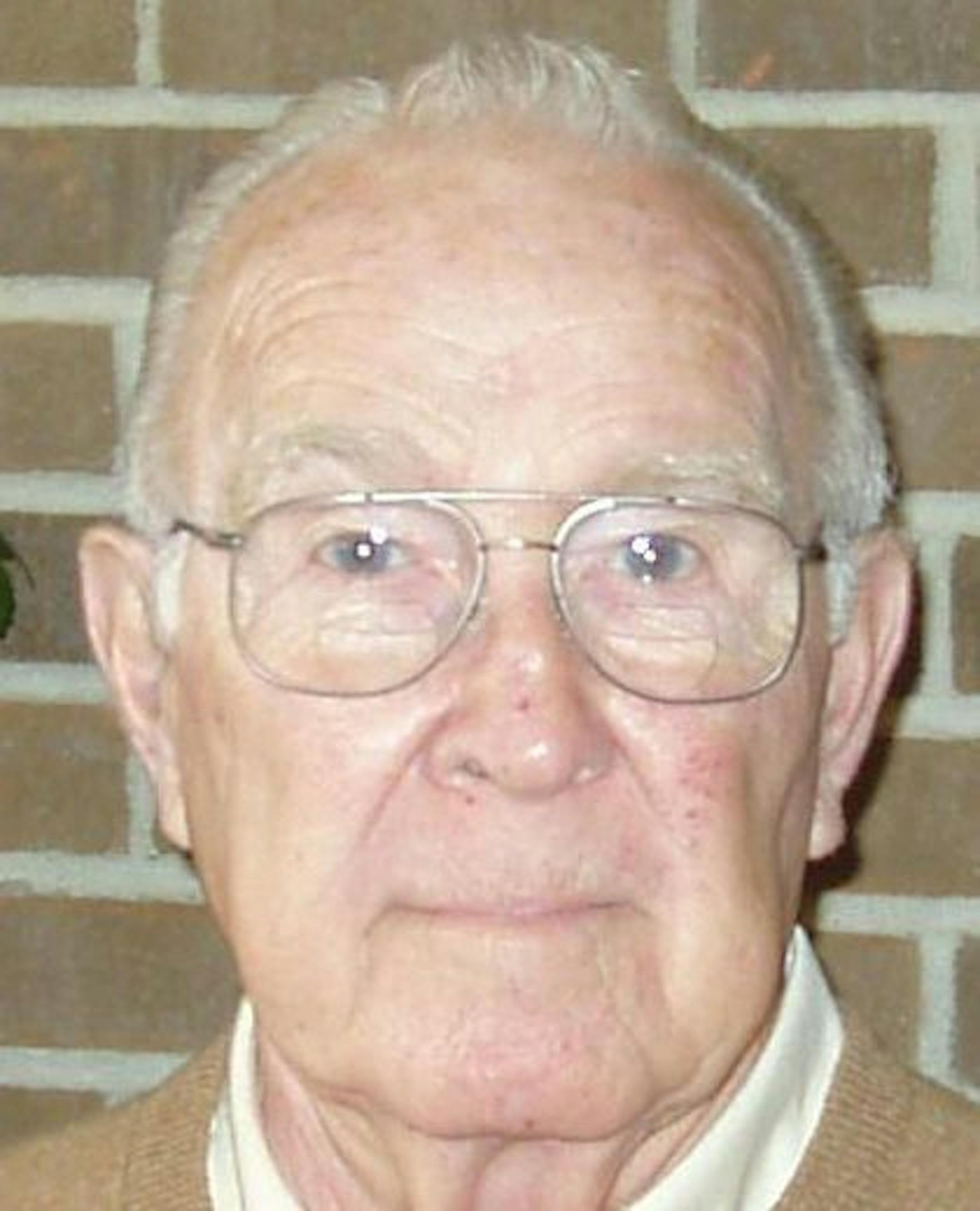 Charles &#xec;Chuck&#xee; Blixt