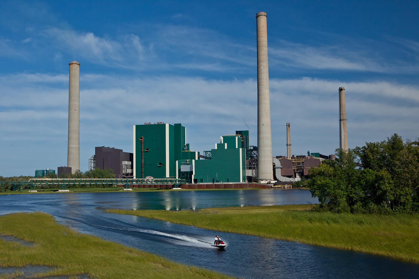 Environmental group calls for tighter water permit for coal plant that spilled next to rice beds