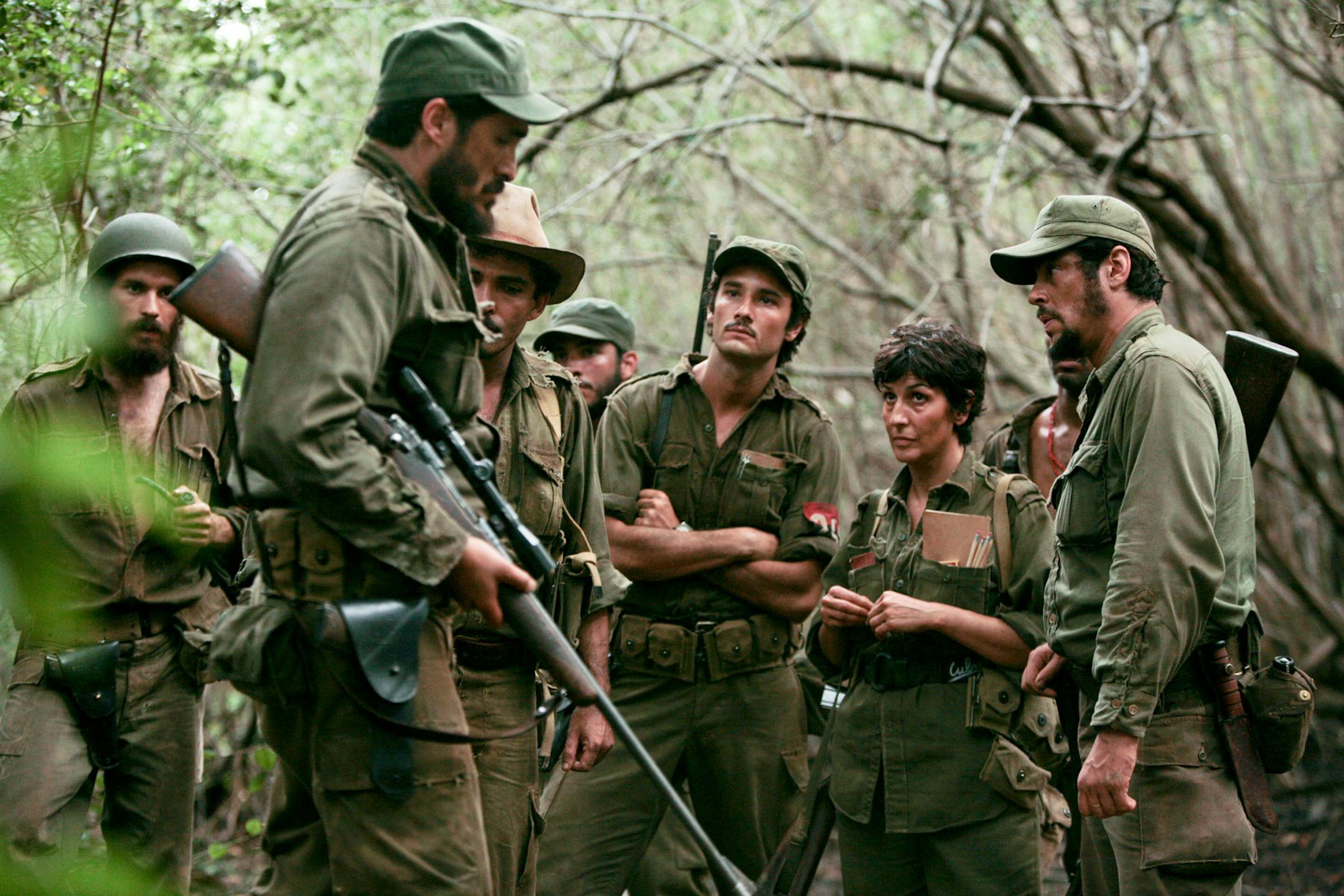 Benicio Del Toro as CHE in CHE directed by Steven Soderbergh
Photo credit: Laura Magruder
An IFC Films release